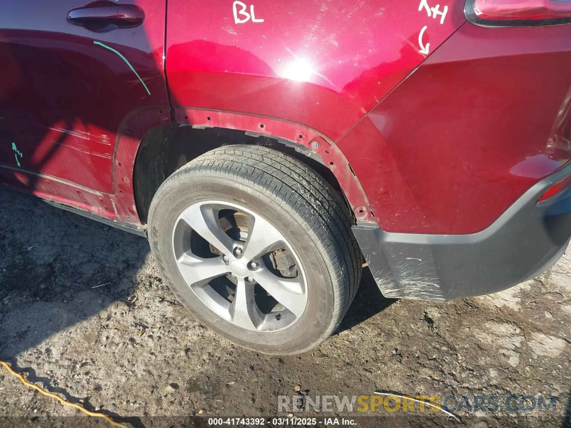 20 fotografías del automóvil dañado 1C4PJMDX8KD441154 JEEP CHEROKEE 2019