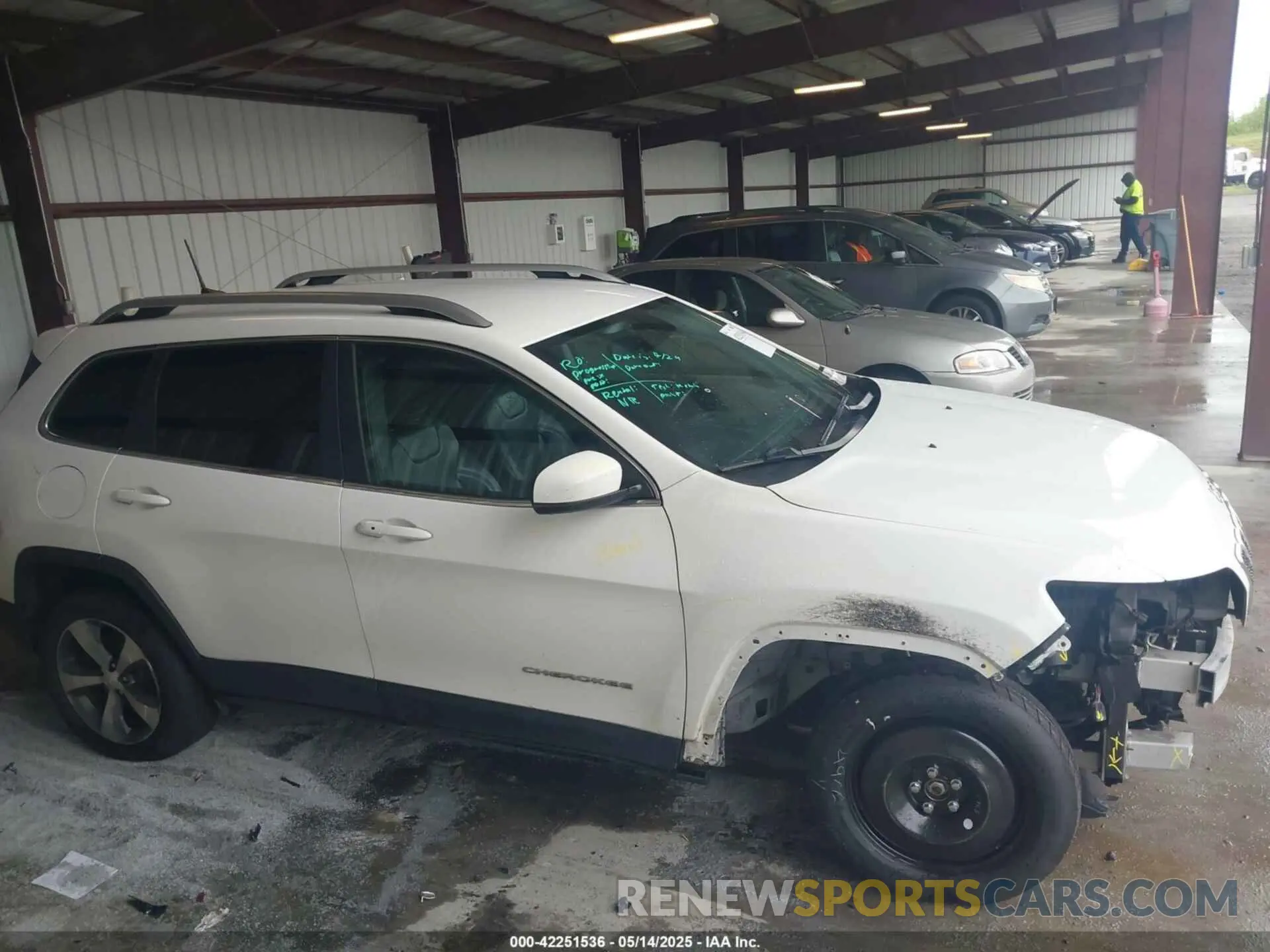 14 fotografías del automóvil dañado 1C4PJMDXXKD198284 JEEP CHEROKEE 2019