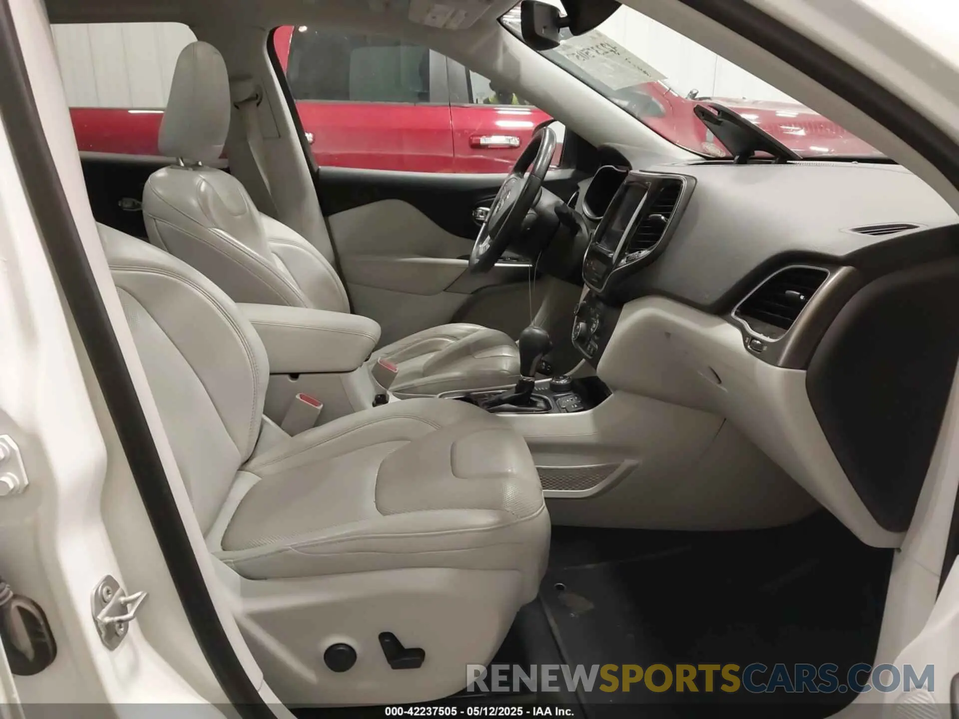 5 fotografías del automóvil dañado 1C4PJMDXXKD362634 JEEP CHEROKEE 2019