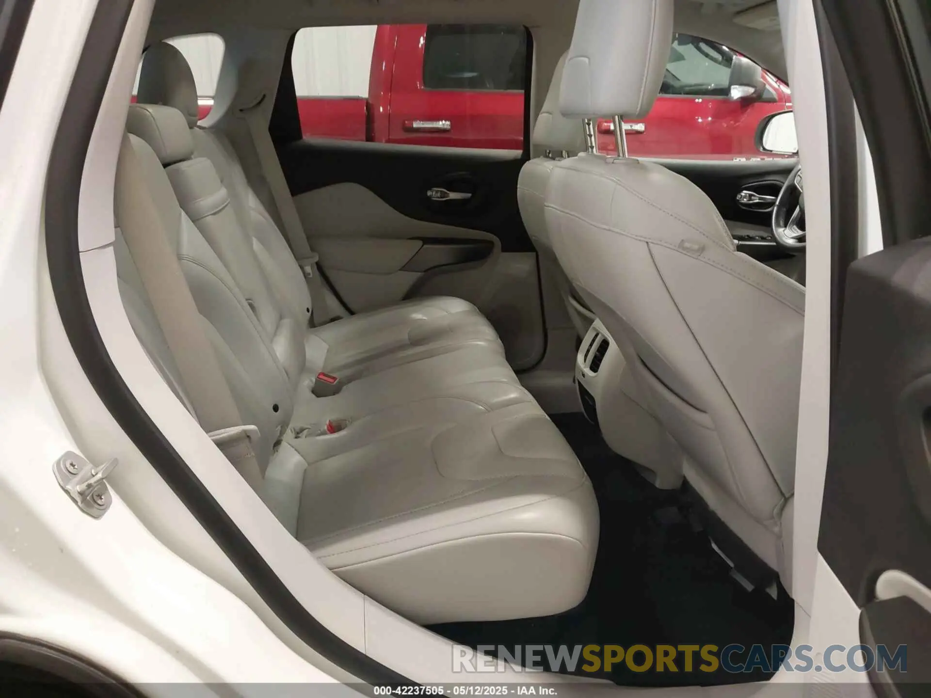 8 fotografías del automóvil dañado 1C4PJMDXXKD362634 JEEP CHEROKEE 2019