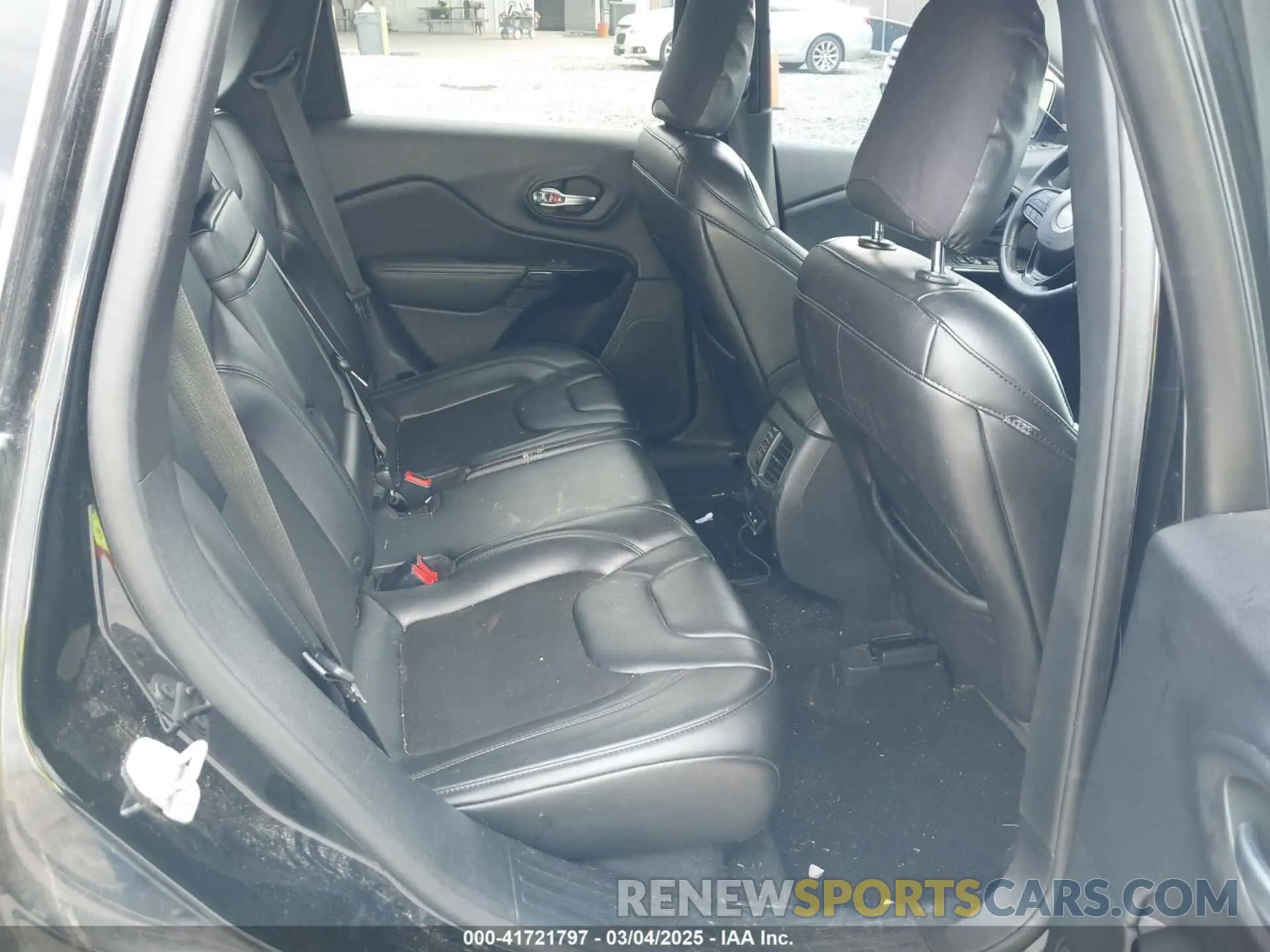 8 fotografías del automóvil dañado 1C4PJMLB0KD291790 JEEP CHEROKEE 2019