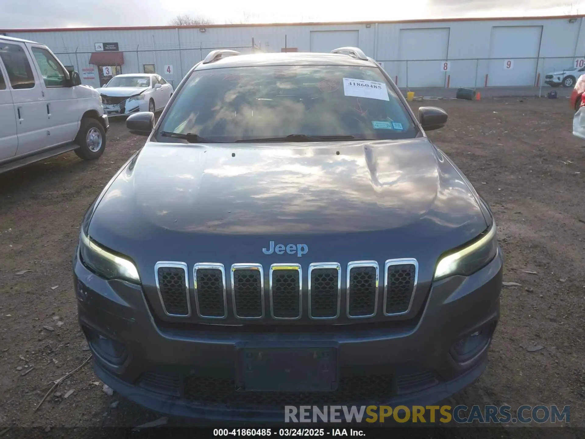 12 fotografías del automóvil dañado 1C4PJMLB1KD311884 JEEP CHEROKEE 2019