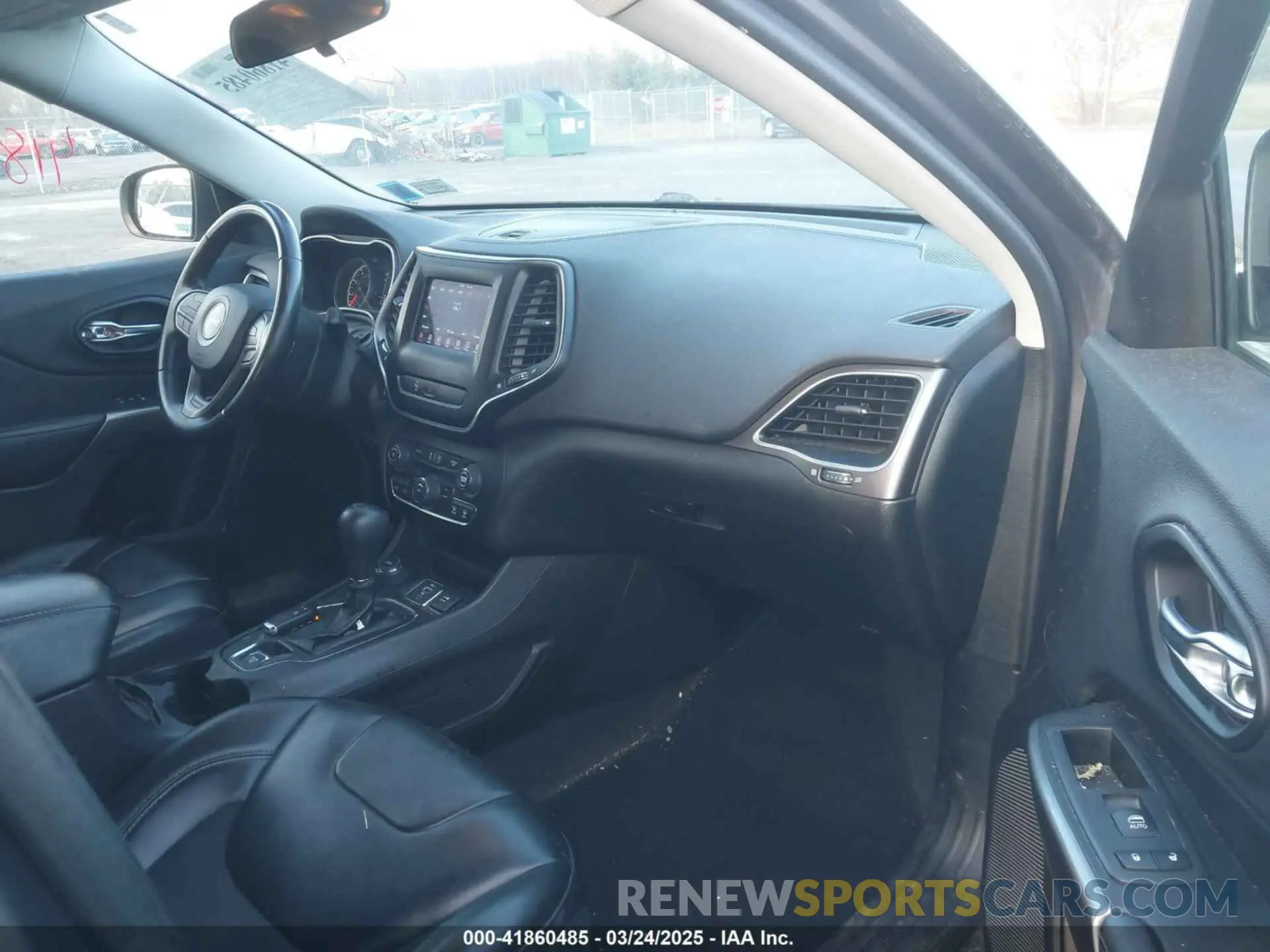 5 fotografías del automóvil dañado 1C4PJMLB1KD311884 JEEP CHEROKEE 2019