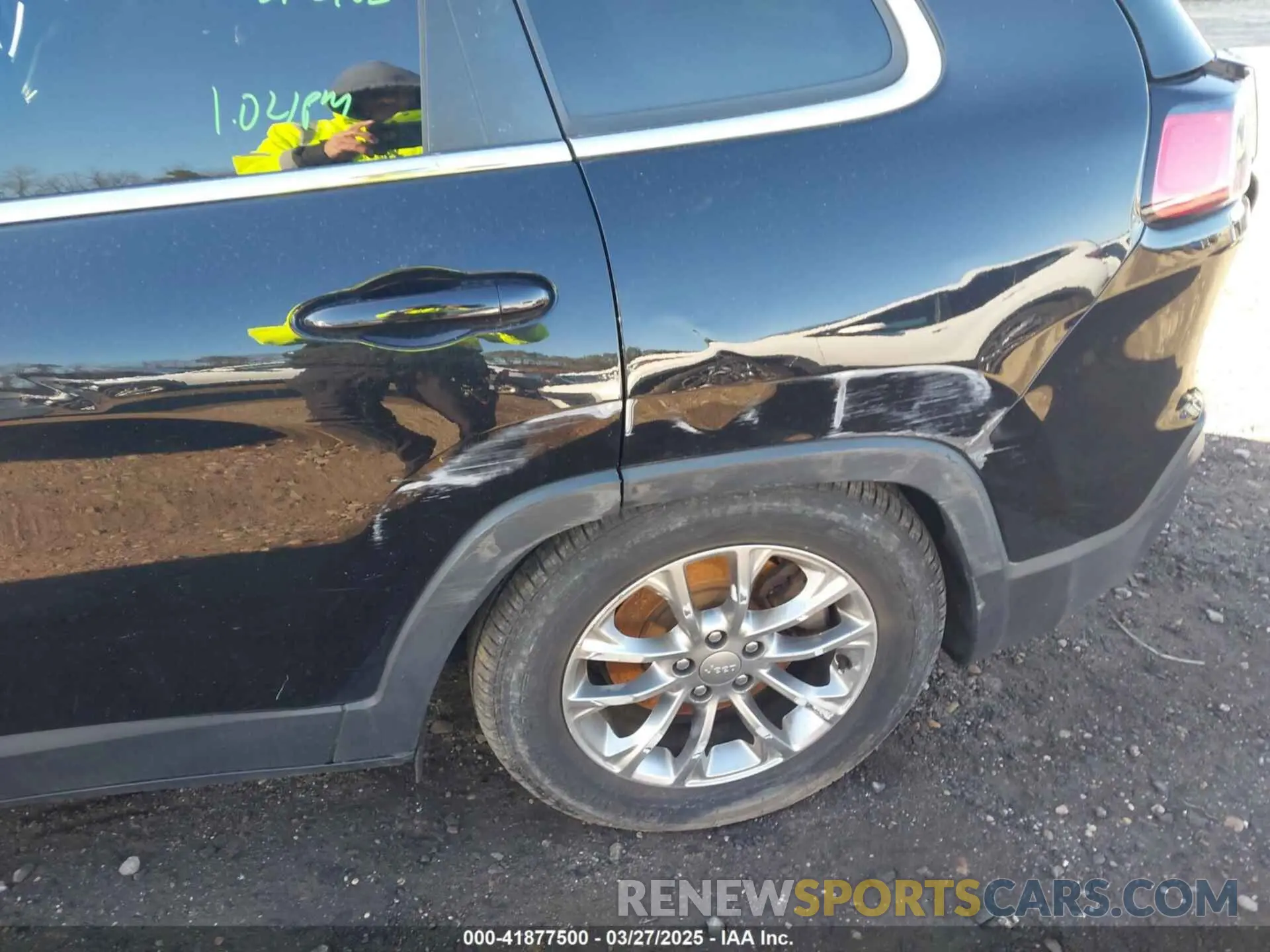19 fotografías del automóvil dañado 1C4PJMLB2KD261304 JEEP CHEROKEE 2019