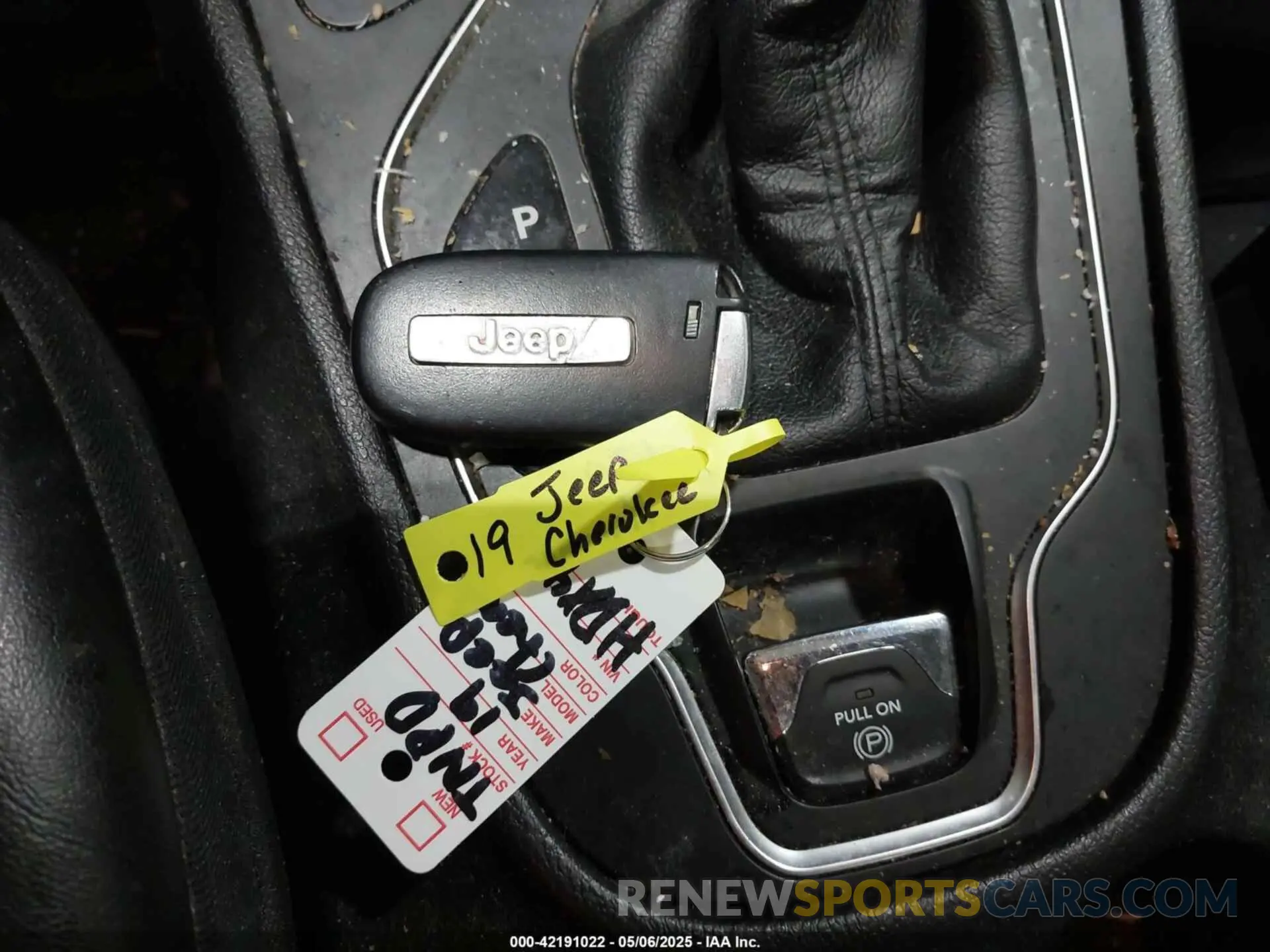 11 fotografías del automóvil dañado 1C4PJMLB2KD289149 JEEP CHEROKEE 2019