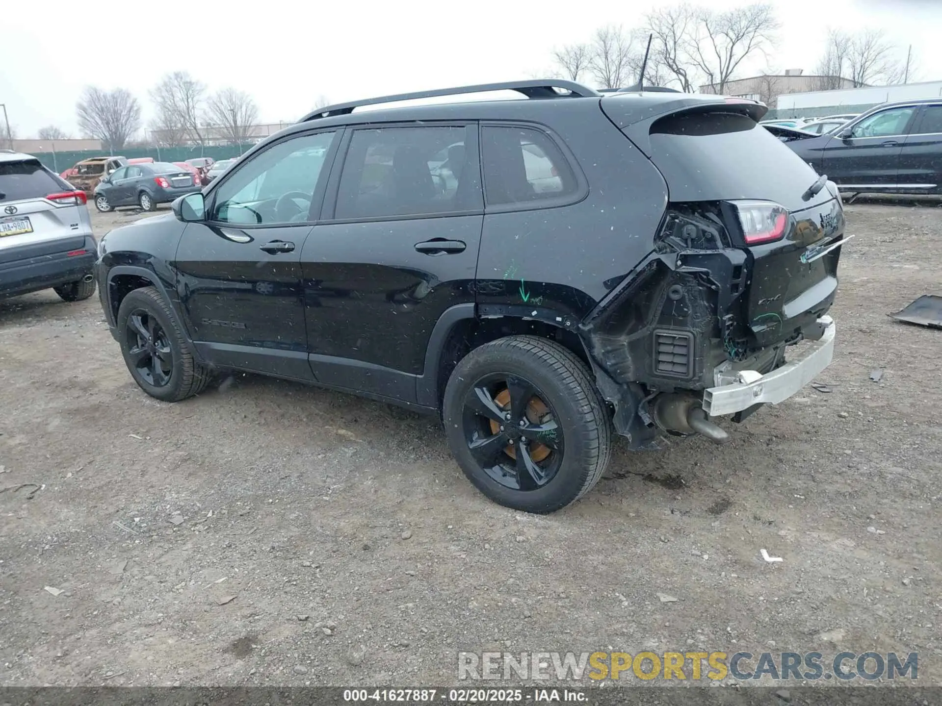 3 fotografías del automóvil dañado 1C4PJMLB2KD472731 JEEP CHEROKEE 2019