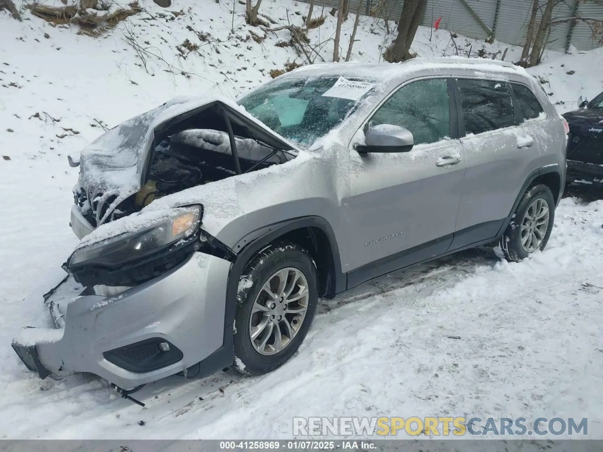 2 fotografías del automóvil dañado 1C4PJMLB3KD173054 JEEP CHEROKEE 2019