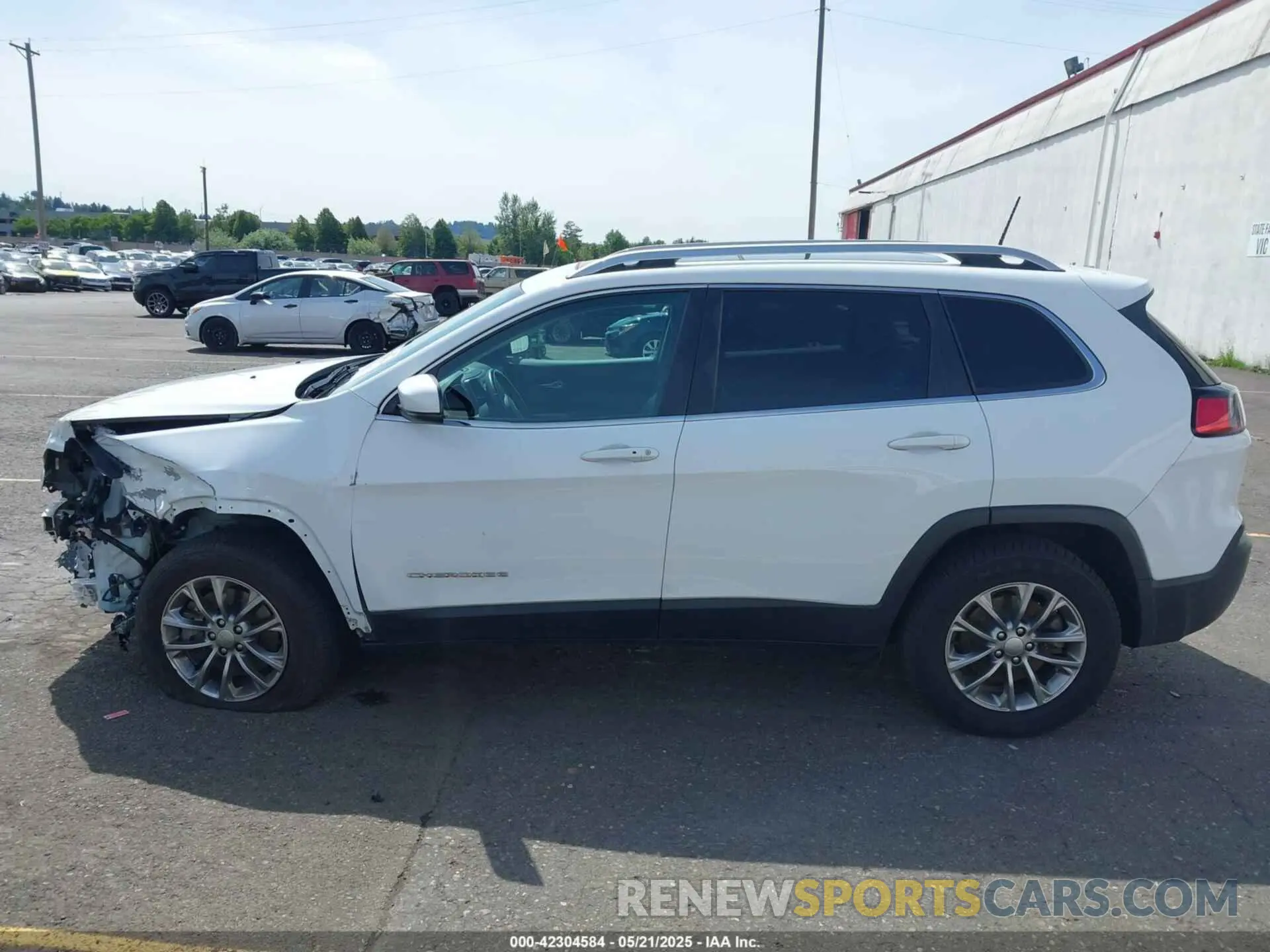 15 fotografías del automóvil dañado 1C4PJMLB3KD351495 JEEP CHEROKEE 2019
