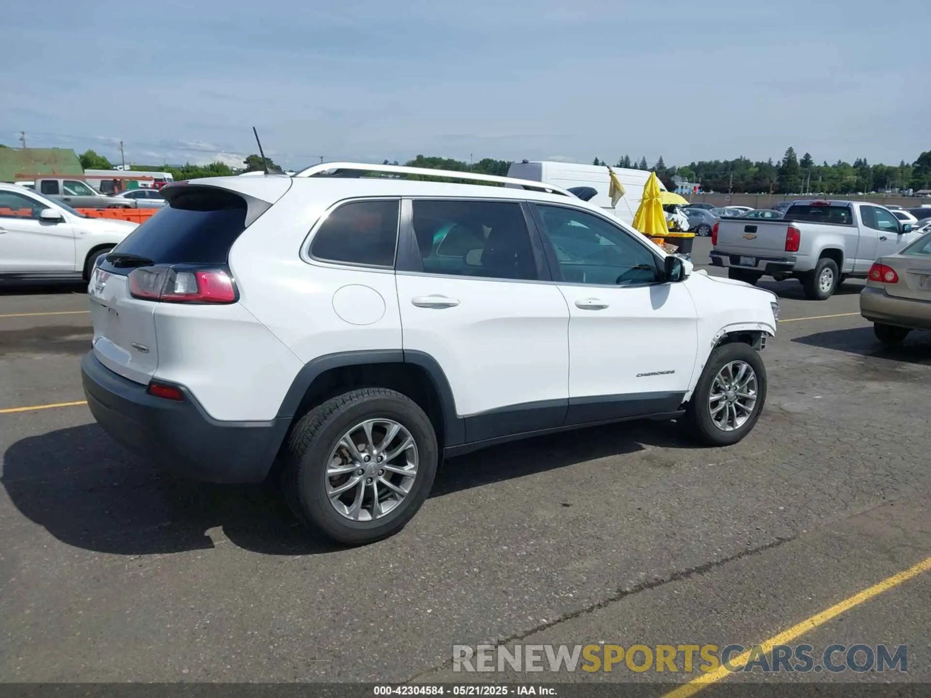 4 fotografías del automóvil dañado 1C4PJMLB3KD351495 JEEP CHEROKEE 2019