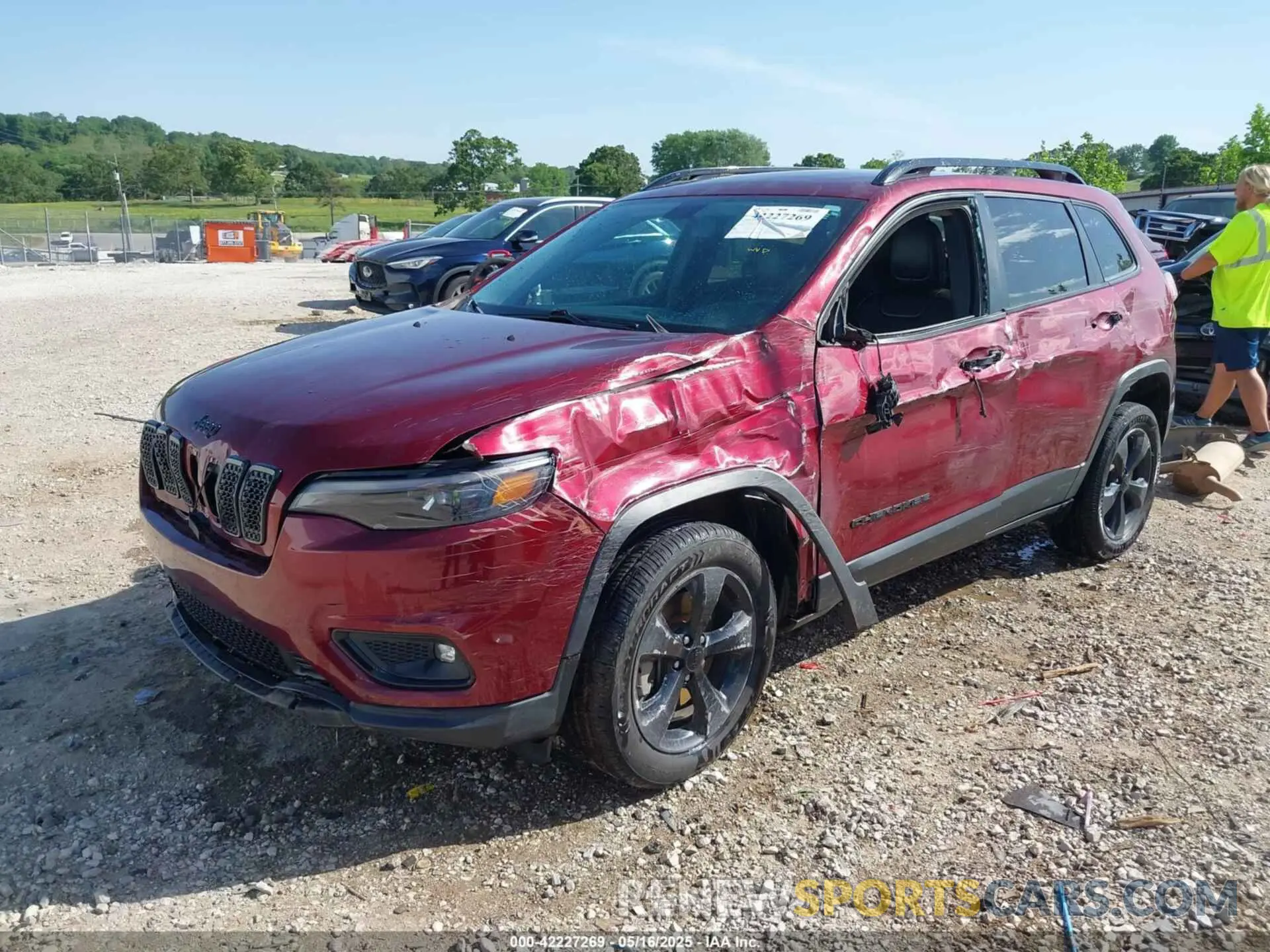 2 fotografías del automóvil dañado 1C4PJMLB3KD400324 JEEP CHEROKEE 2019