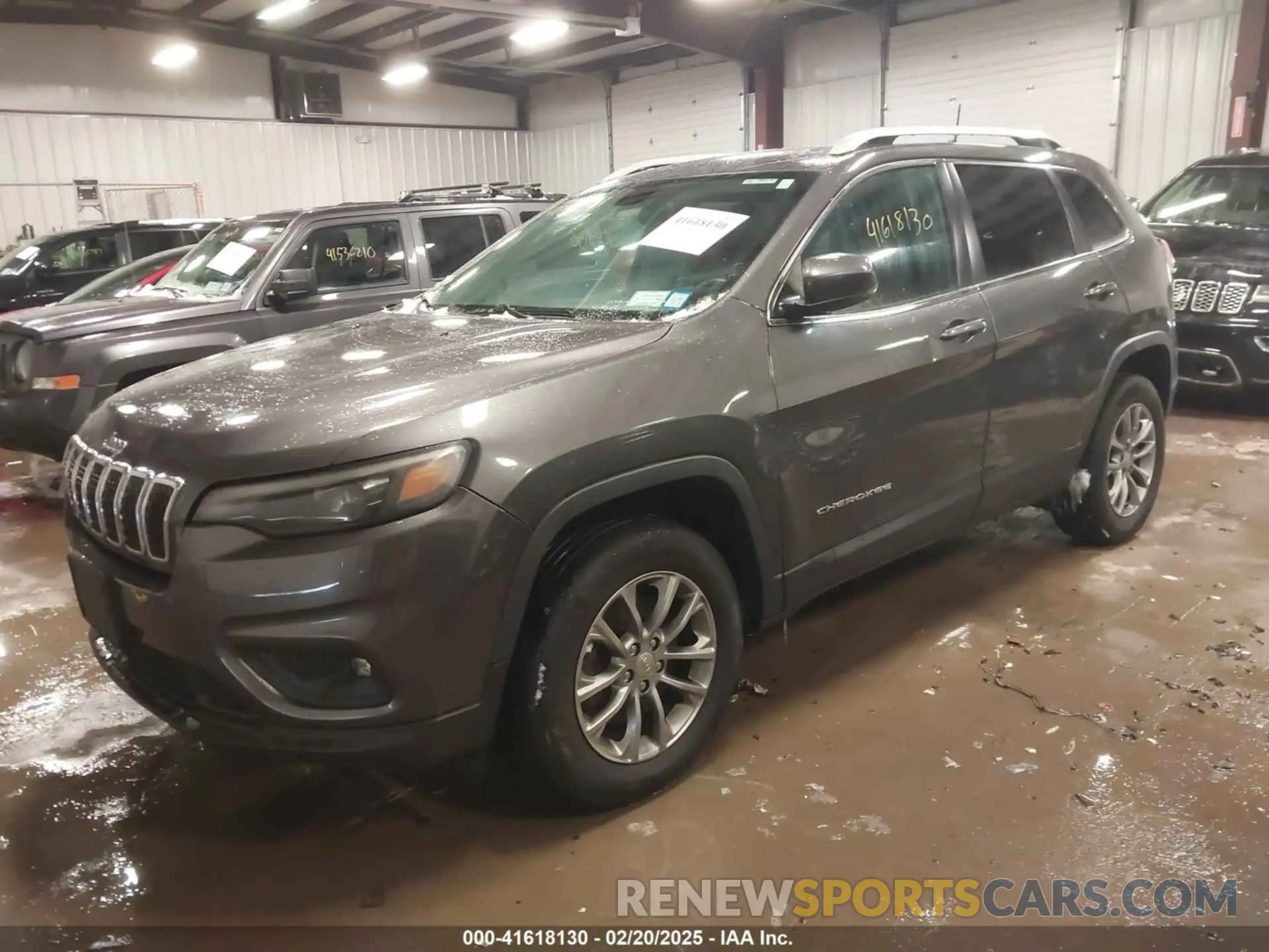2 fotografías del automóvil dañado 1C4PJMLB4KD307179 JEEP CHEROKEE 2019