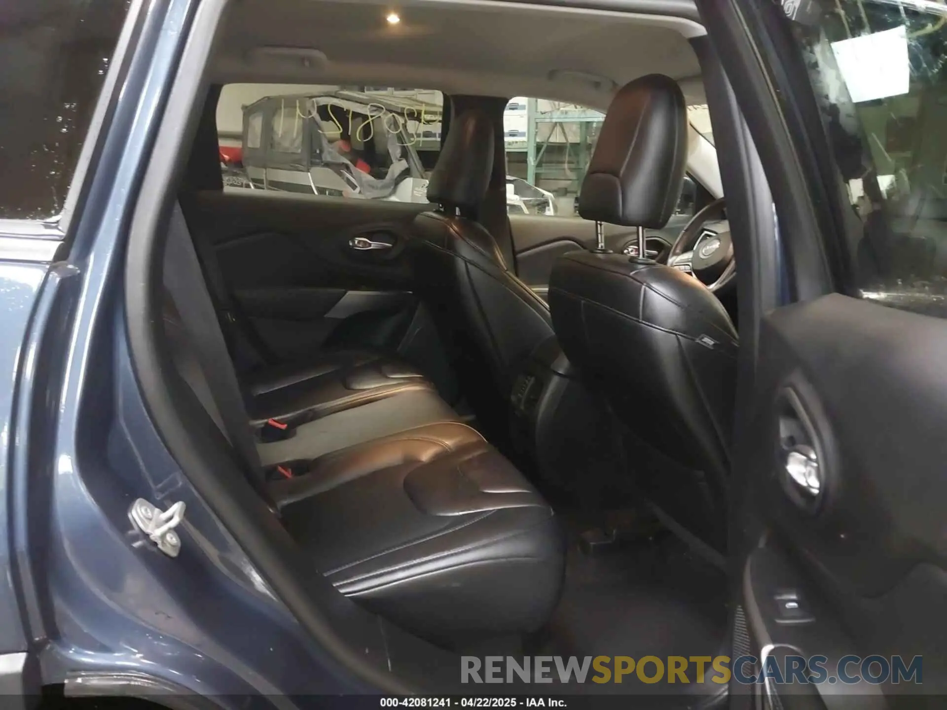 8 fotografías del automóvil dañado 1C4PJMLB4KD462220 JEEP CHEROKEE 2019