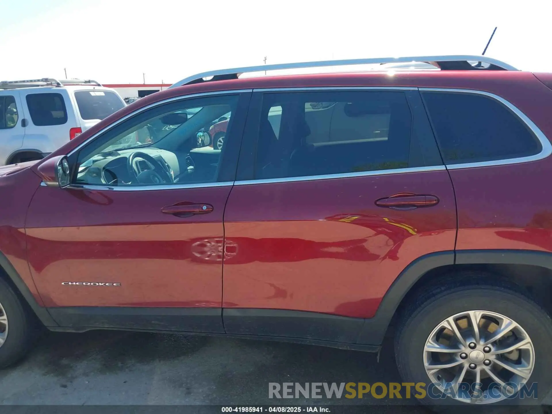 14 fotografías del automóvil dañado 1C4PJMLB5KD257070 JEEP CHEROKEE 2019