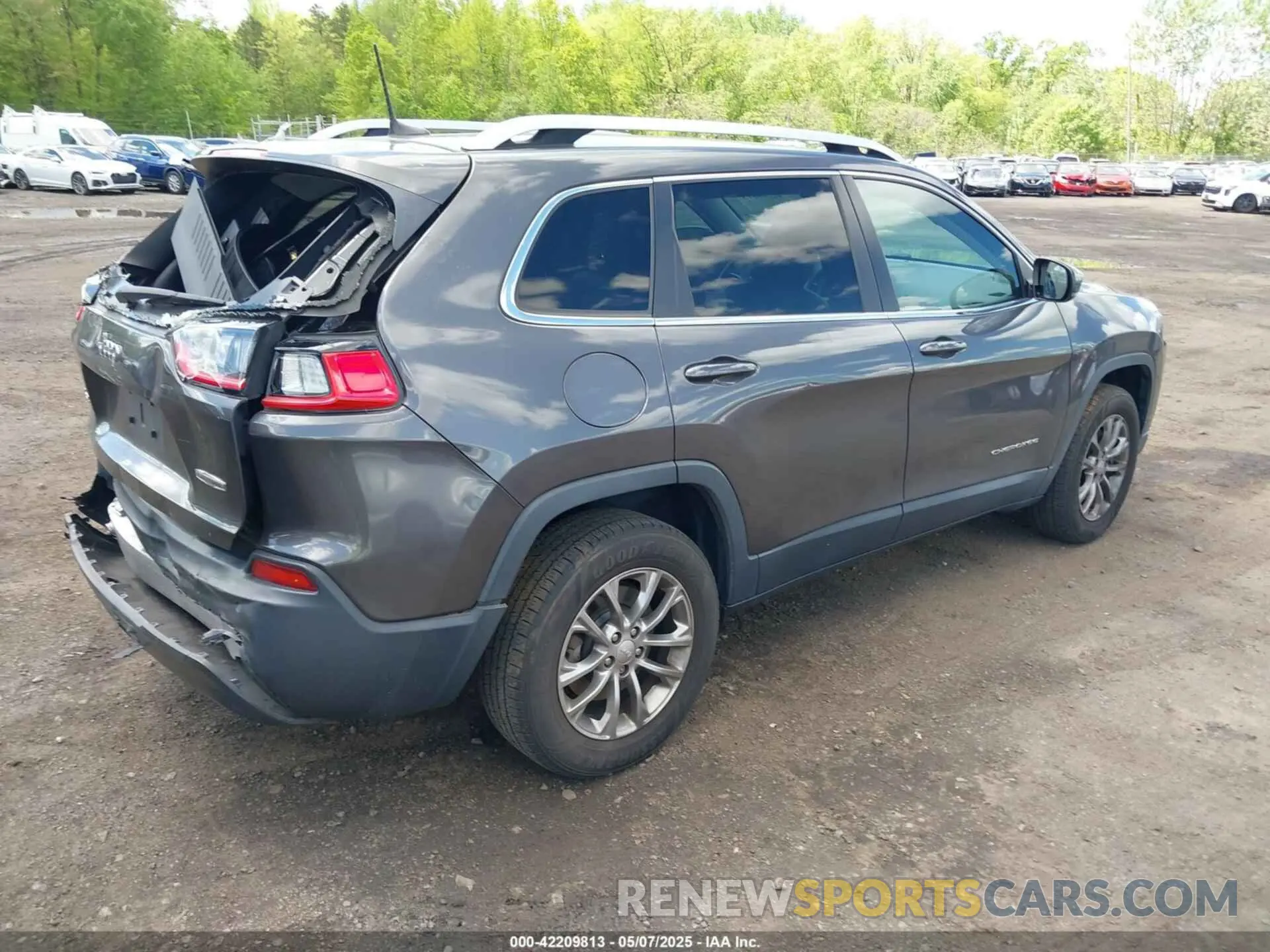 4 fotografías del automóvil dañado 1C4PJMLB6KD355718 JEEP CHEROKEE 2019