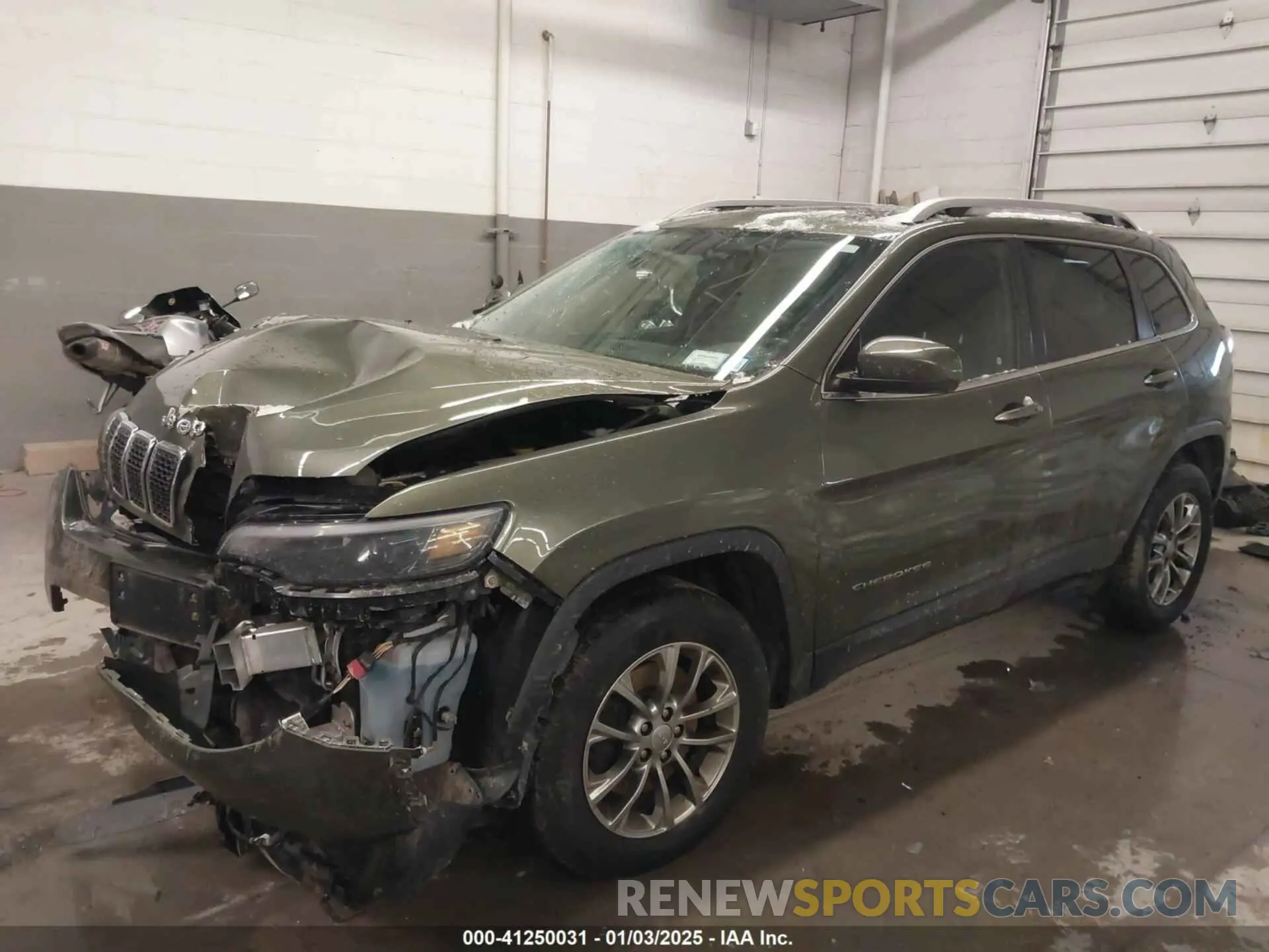 2 fotografías del automóvil dañado 1C4PJMLB8KD191839 JEEP CHEROKEE 2019