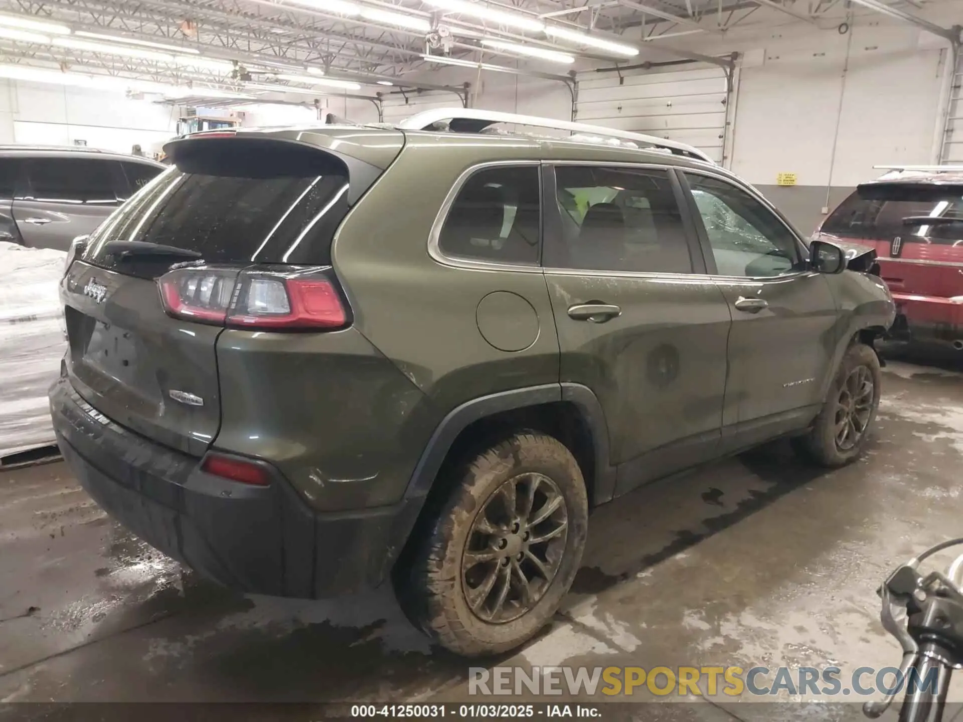 4 fotografías del automóvil dañado 1C4PJMLB8KD191839 JEEP CHEROKEE 2019