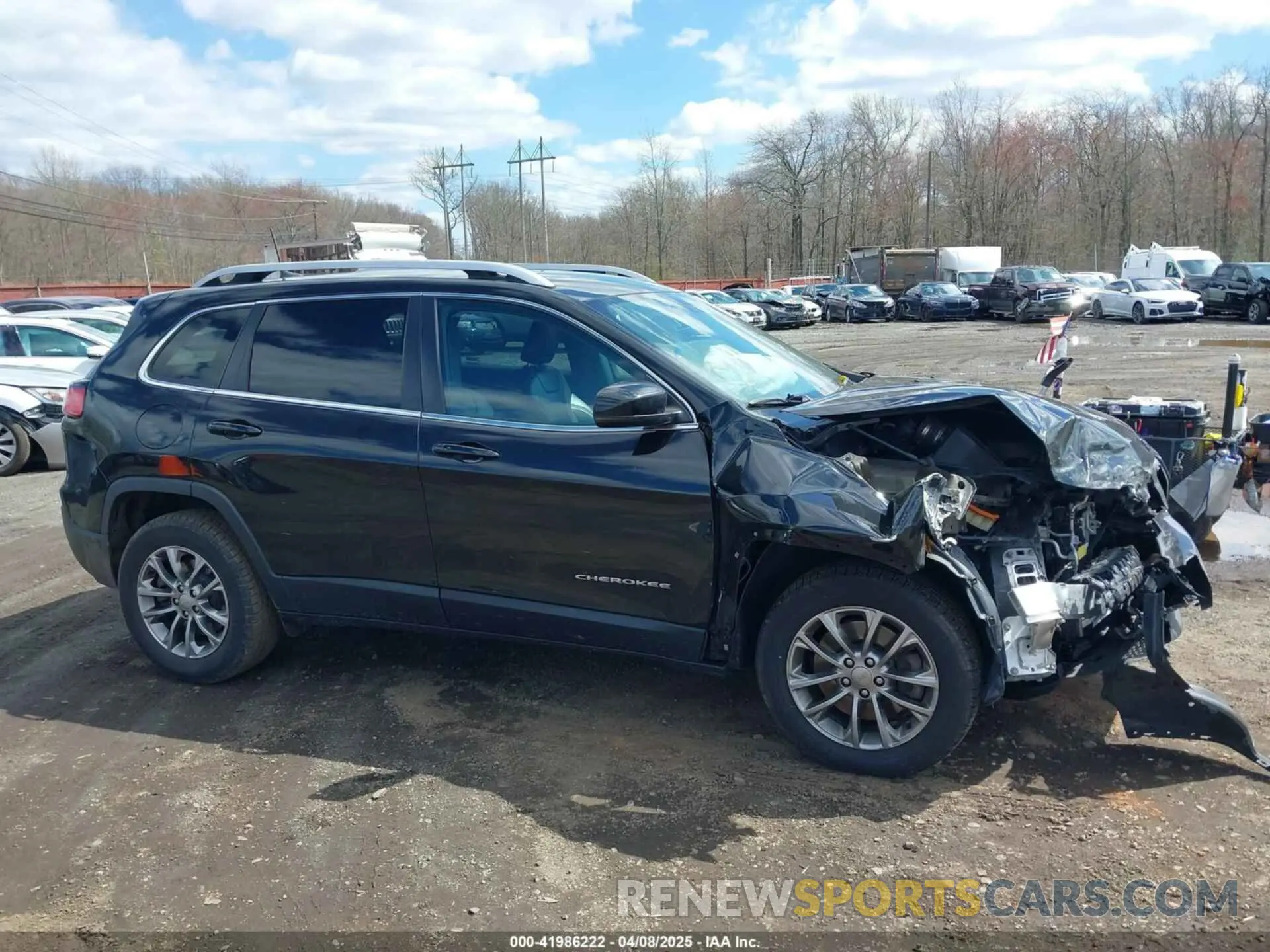 17 fotografías del automóvil dañado 1C4PJMLB8KD289446 JEEP CHEROKEE 2019