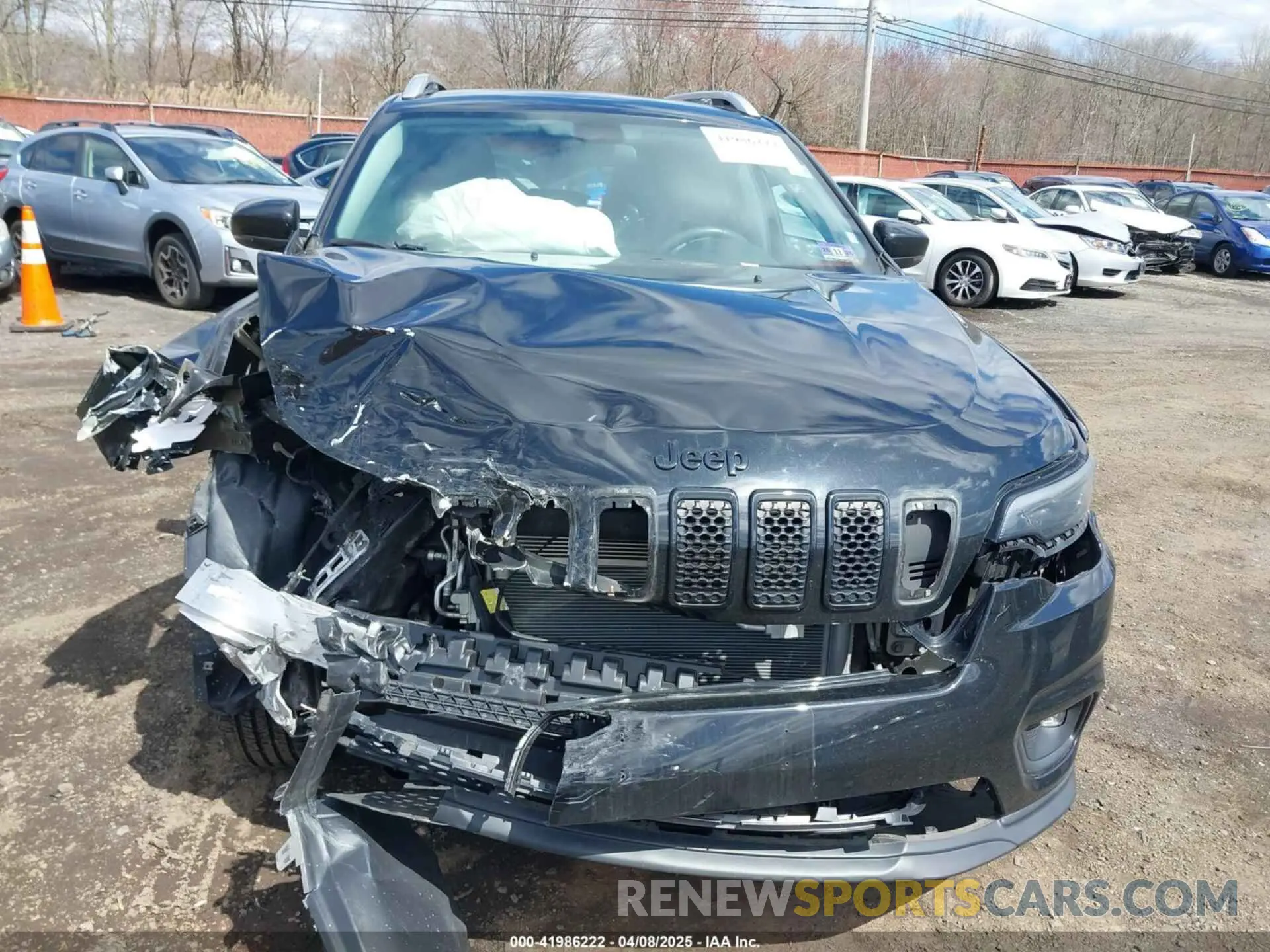 18 fotografías del automóvil dañado 1C4PJMLB8KD289446 JEEP CHEROKEE 2019