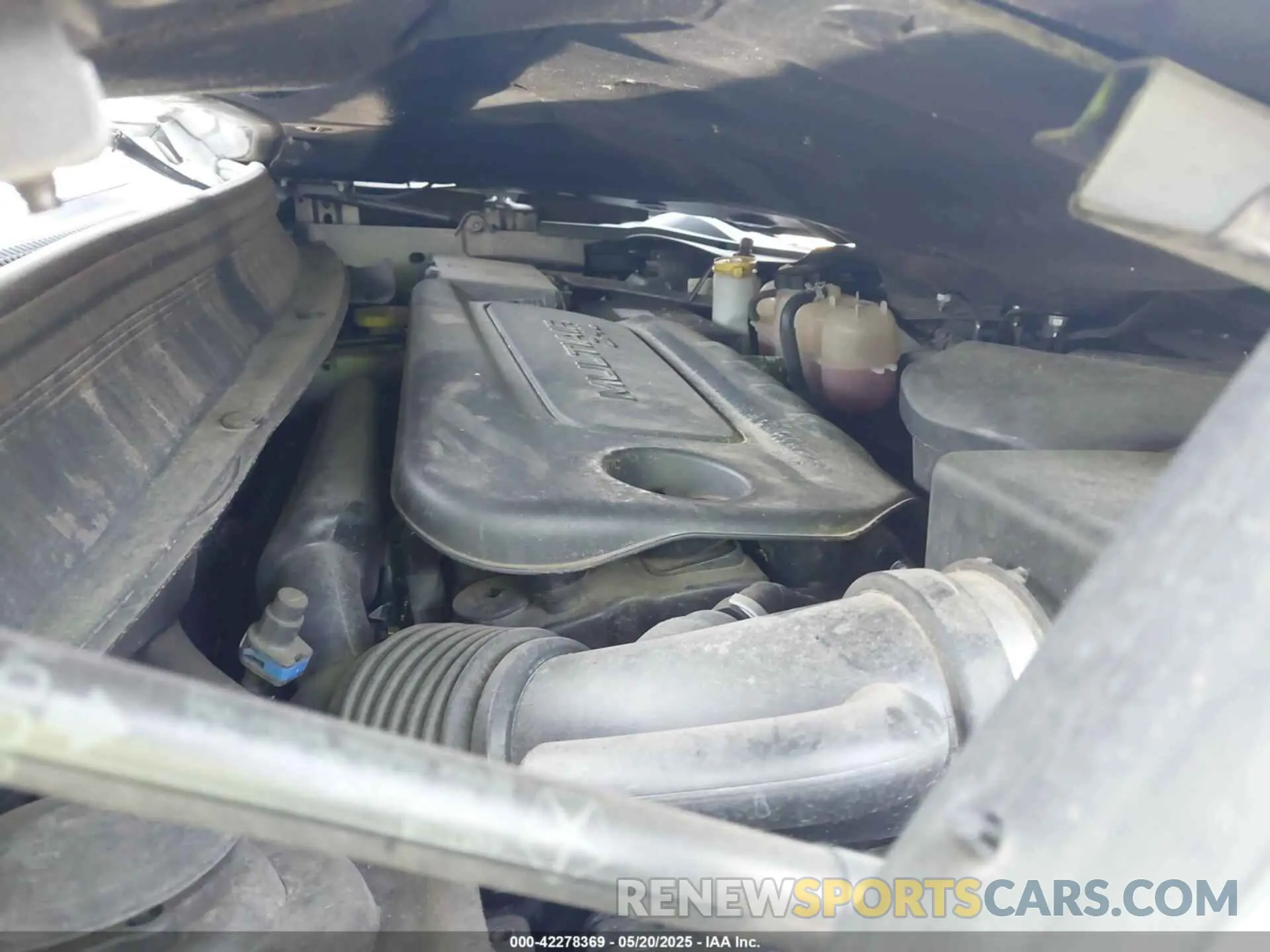 10 fotografías del automóvil dañado 1C4PJMLB8KD319755 JEEP CHEROKEE 2019