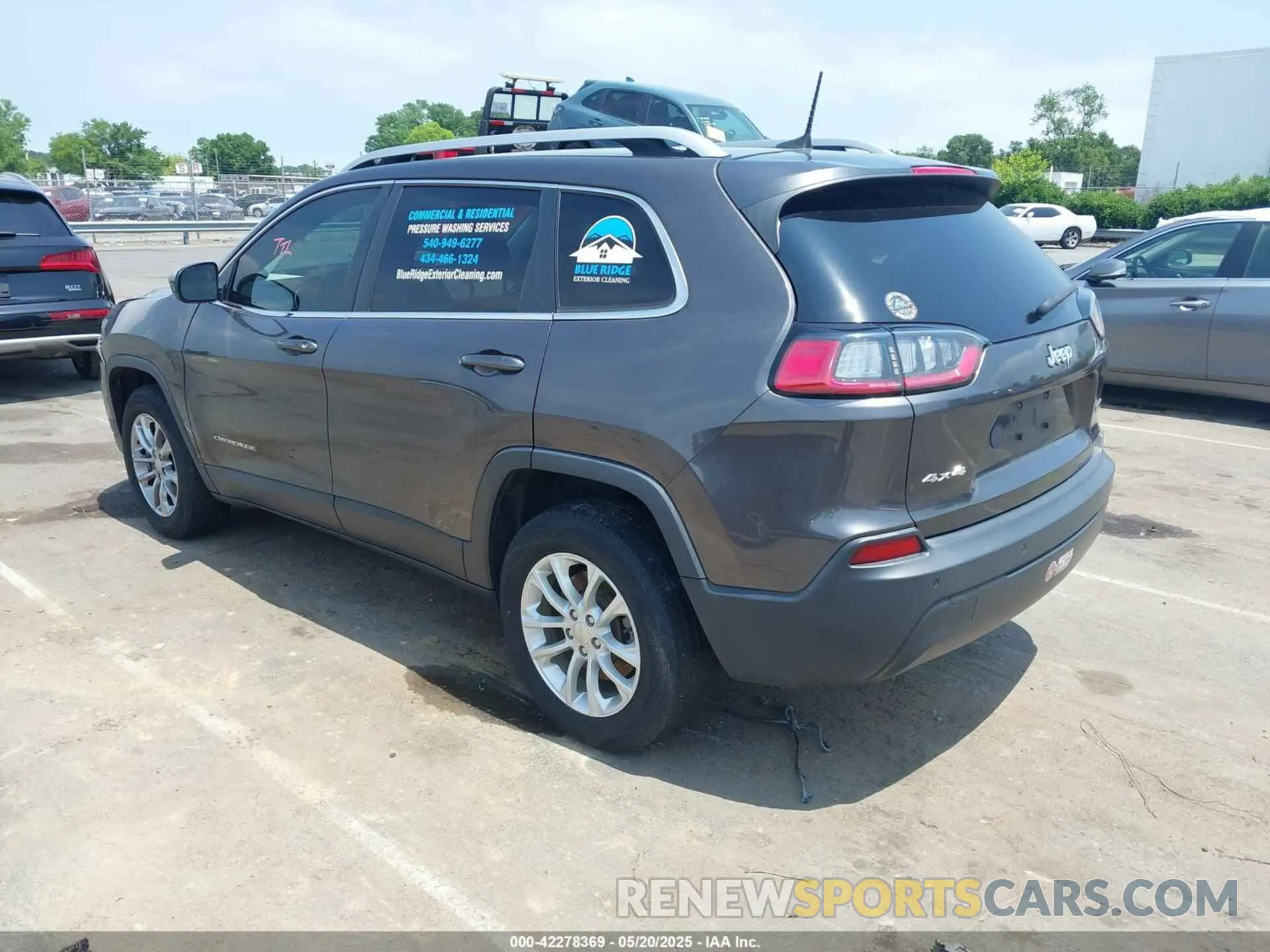3 fotografías del automóvil dañado 1C4PJMLB8KD319755 JEEP CHEROKEE 2019