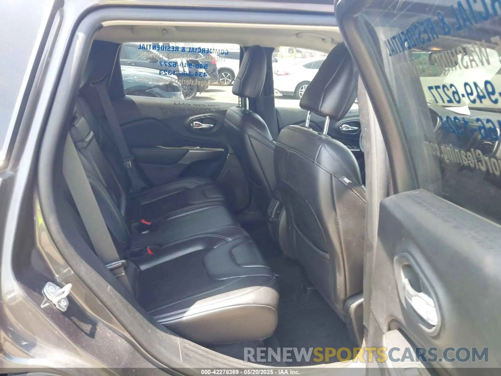 8 fotografías del automóvil dañado 1C4PJMLB8KD319755 JEEP CHEROKEE 2019