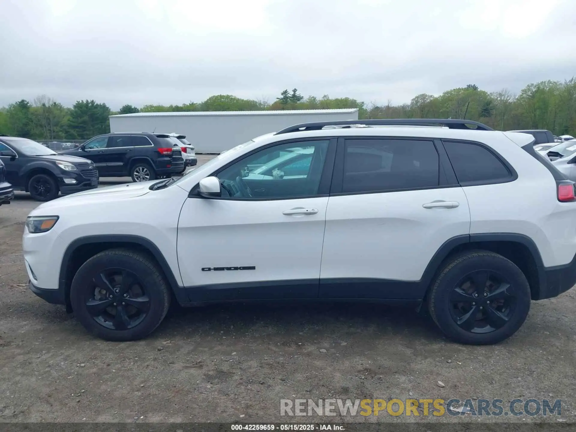 15 fotografías del automóvil dañado 1C4PJMLB8KD320467 JEEP CHEROKEE 2019