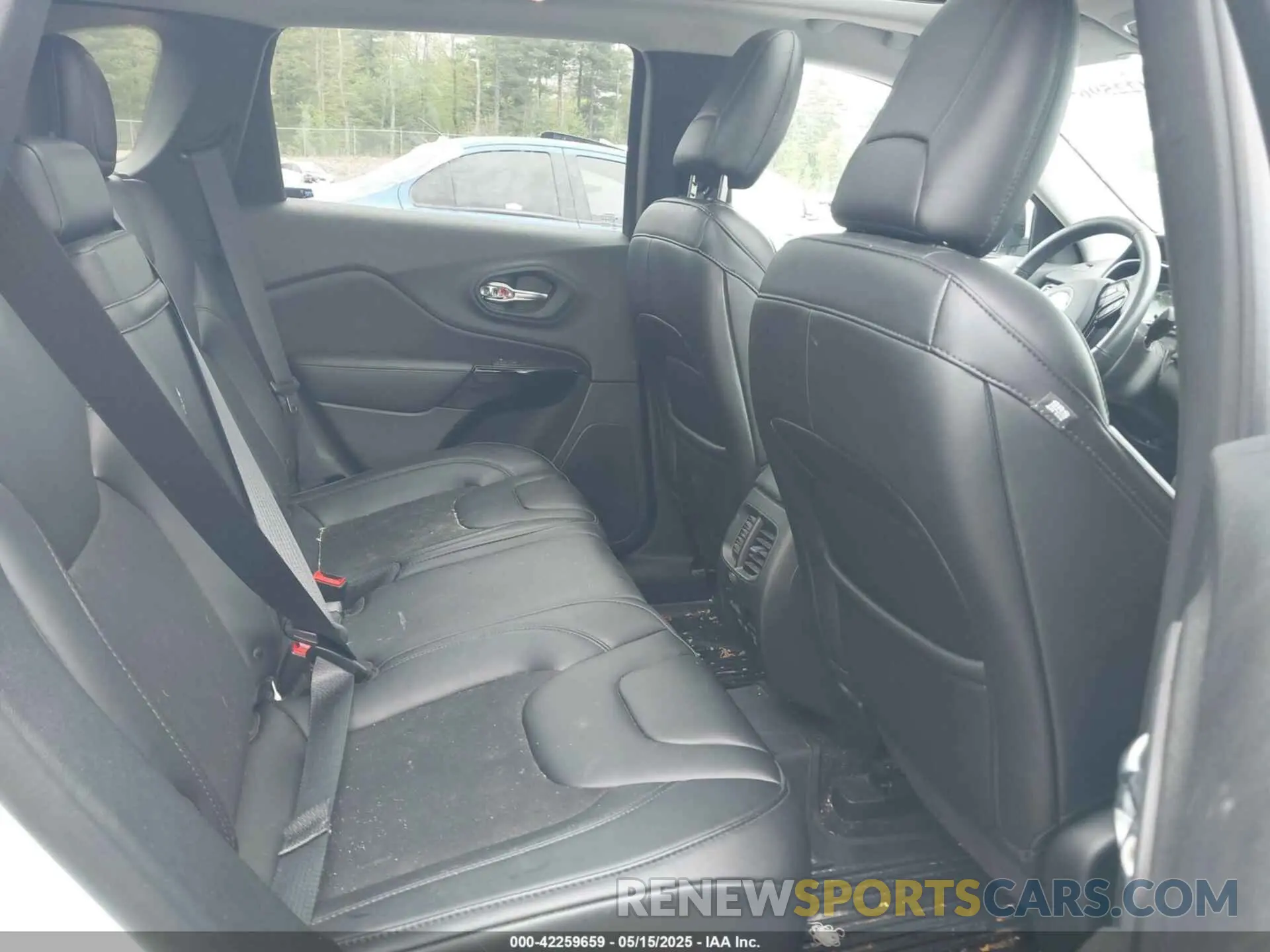 8 fotografías del automóvil dañado 1C4PJMLB8KD320467 JEEP CHEROKEE 2019