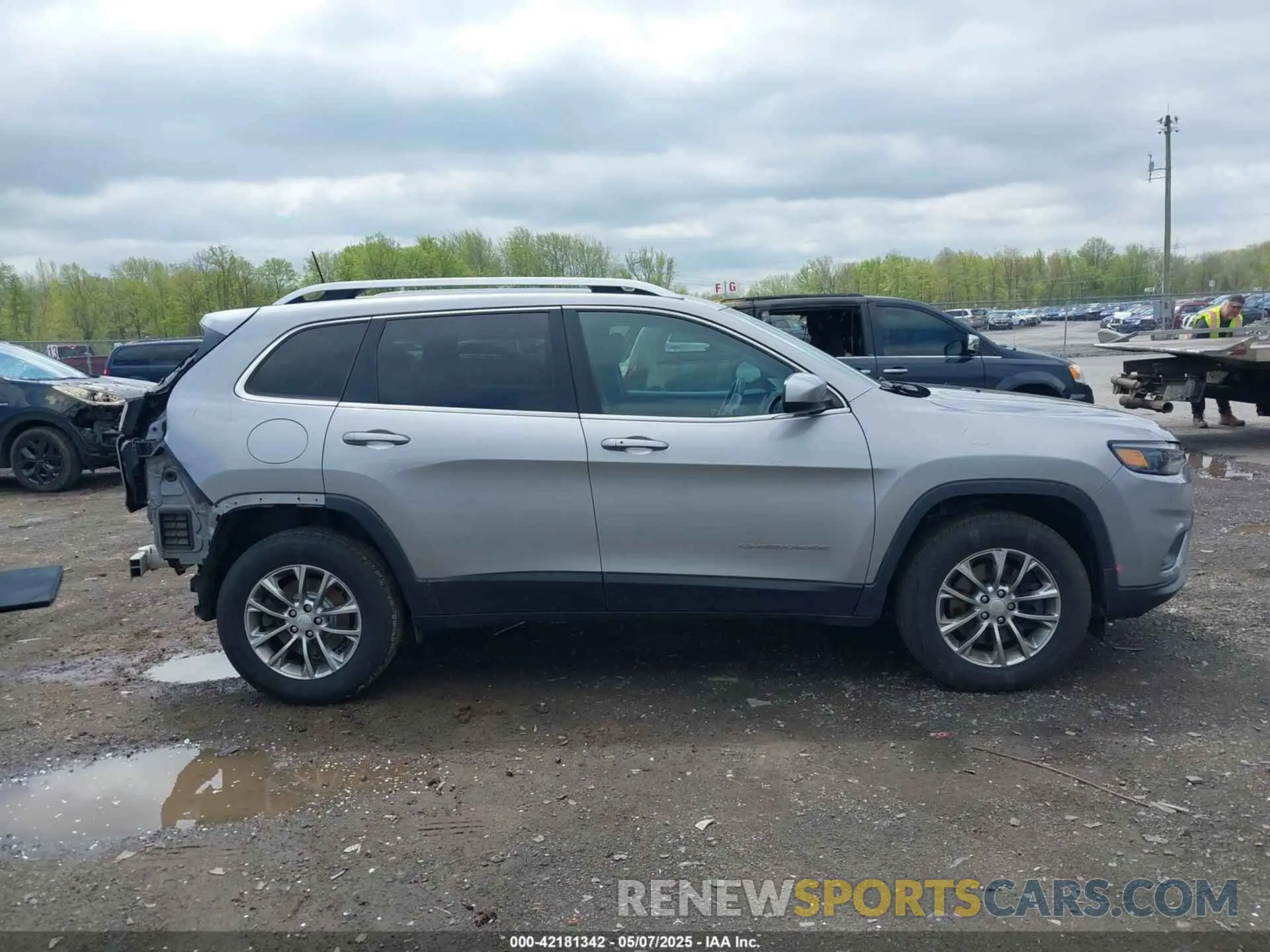 14 fotografías del automóvil dañado 1C4PJMLB9KD104059 JEEP CHEROKEE 2019