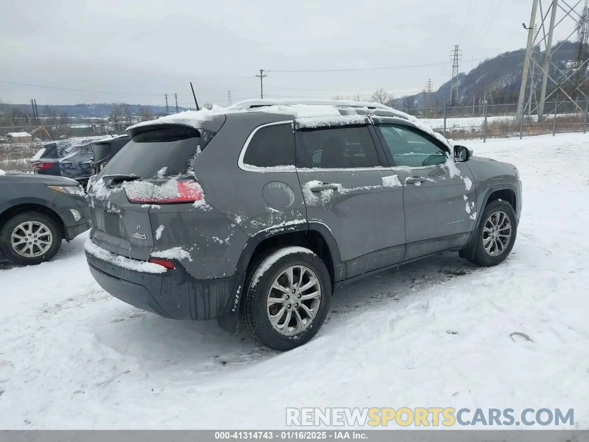 4 fotografías del automóvil dañado 1C4PJMLB9KD399289 JEEP CHEROKEE 2019