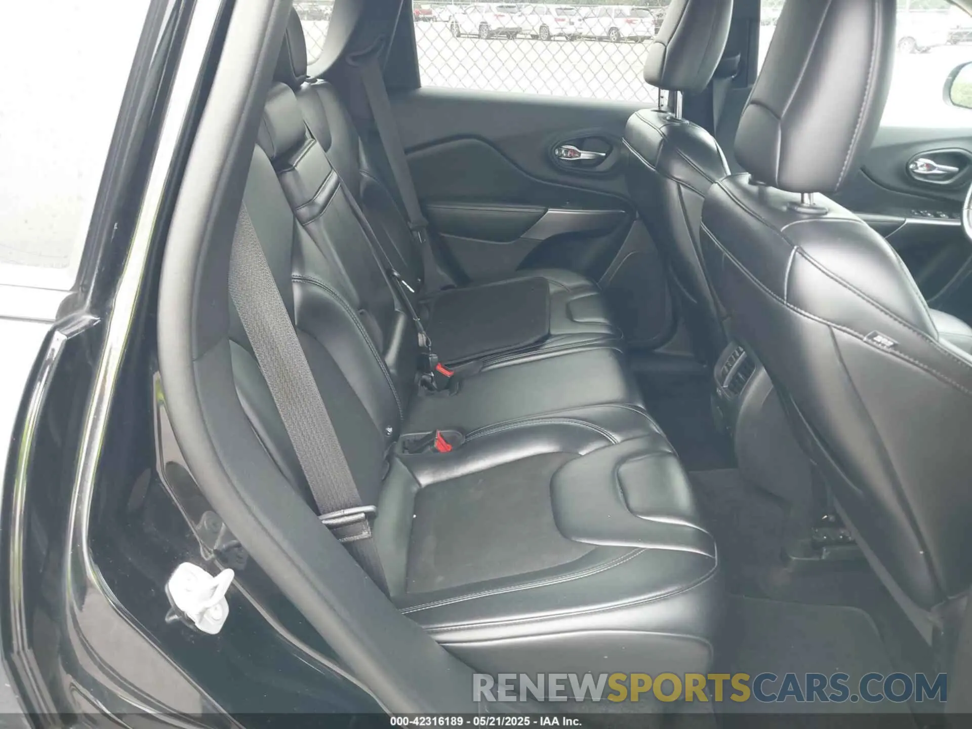 8 fotografías del automóvil dañado 1C4PJMLN4KD167192 JEEP CHEROKEE 2019