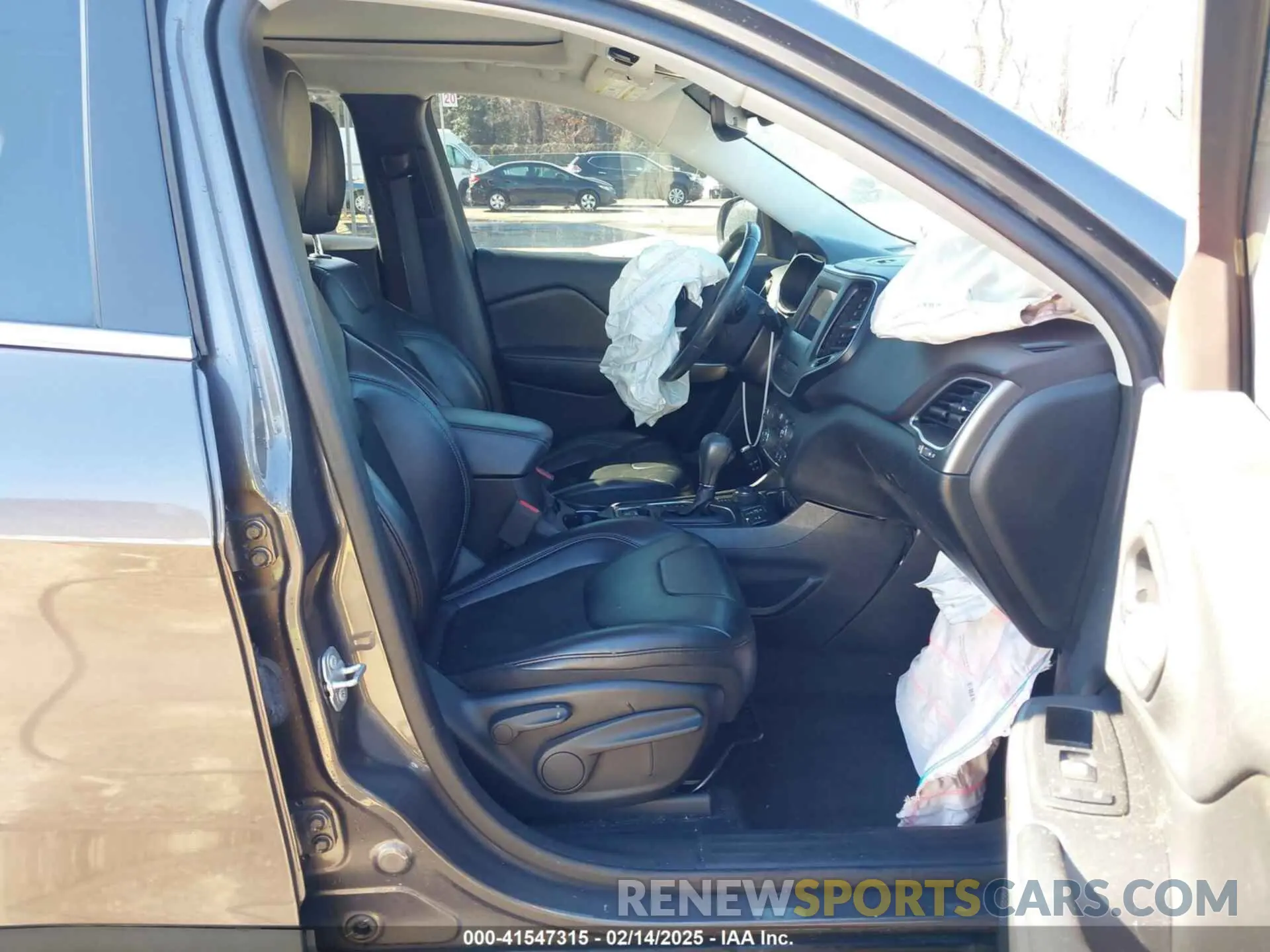 5 fotografías del automóvil dañado 1C4PJMLN7KD194094 JEEP CHEROKEE 2019