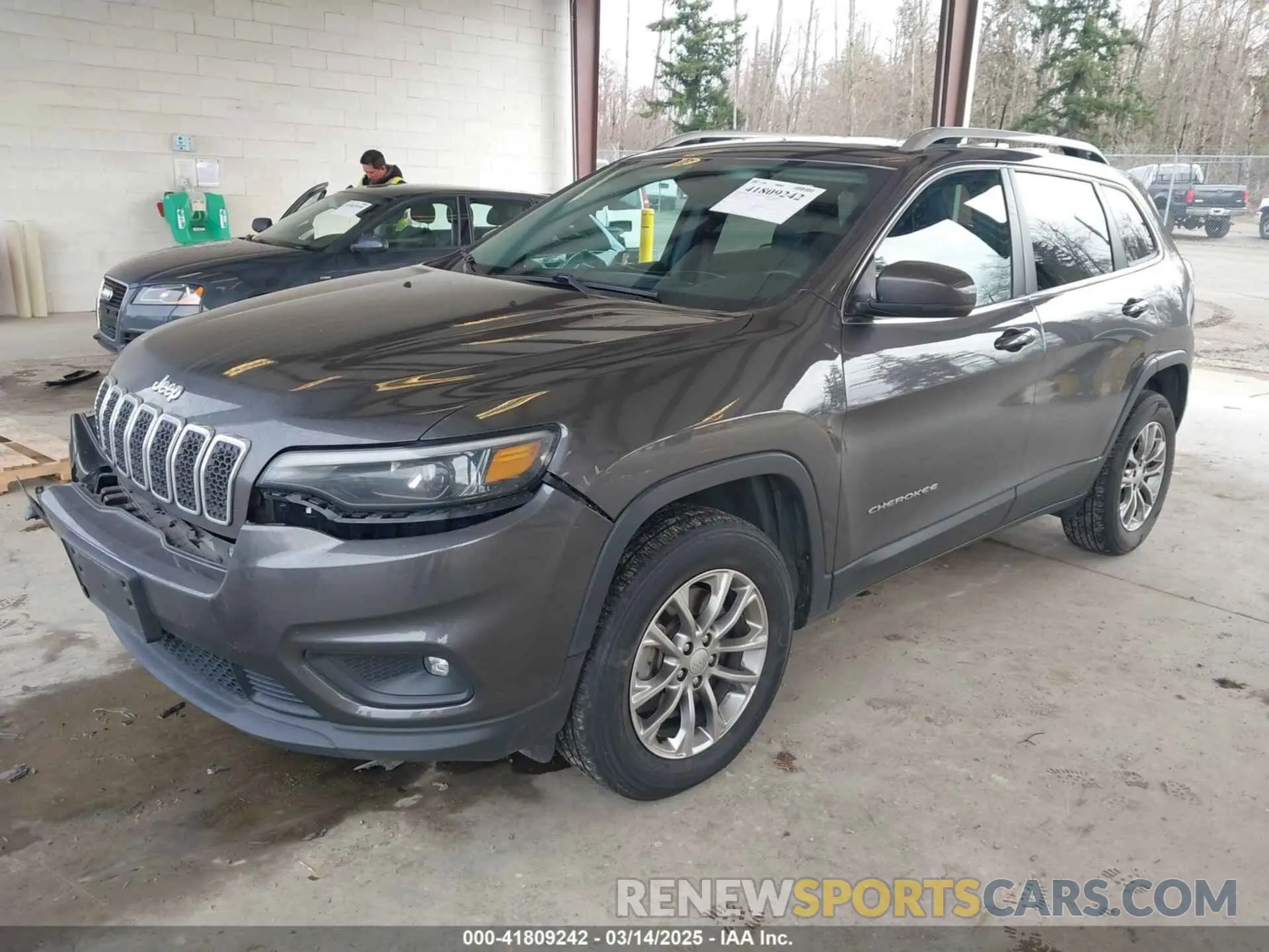 2 fotografías del automóvil dañado 1C4PJMLX0KD108416 JEEP CHEROKEE 2019