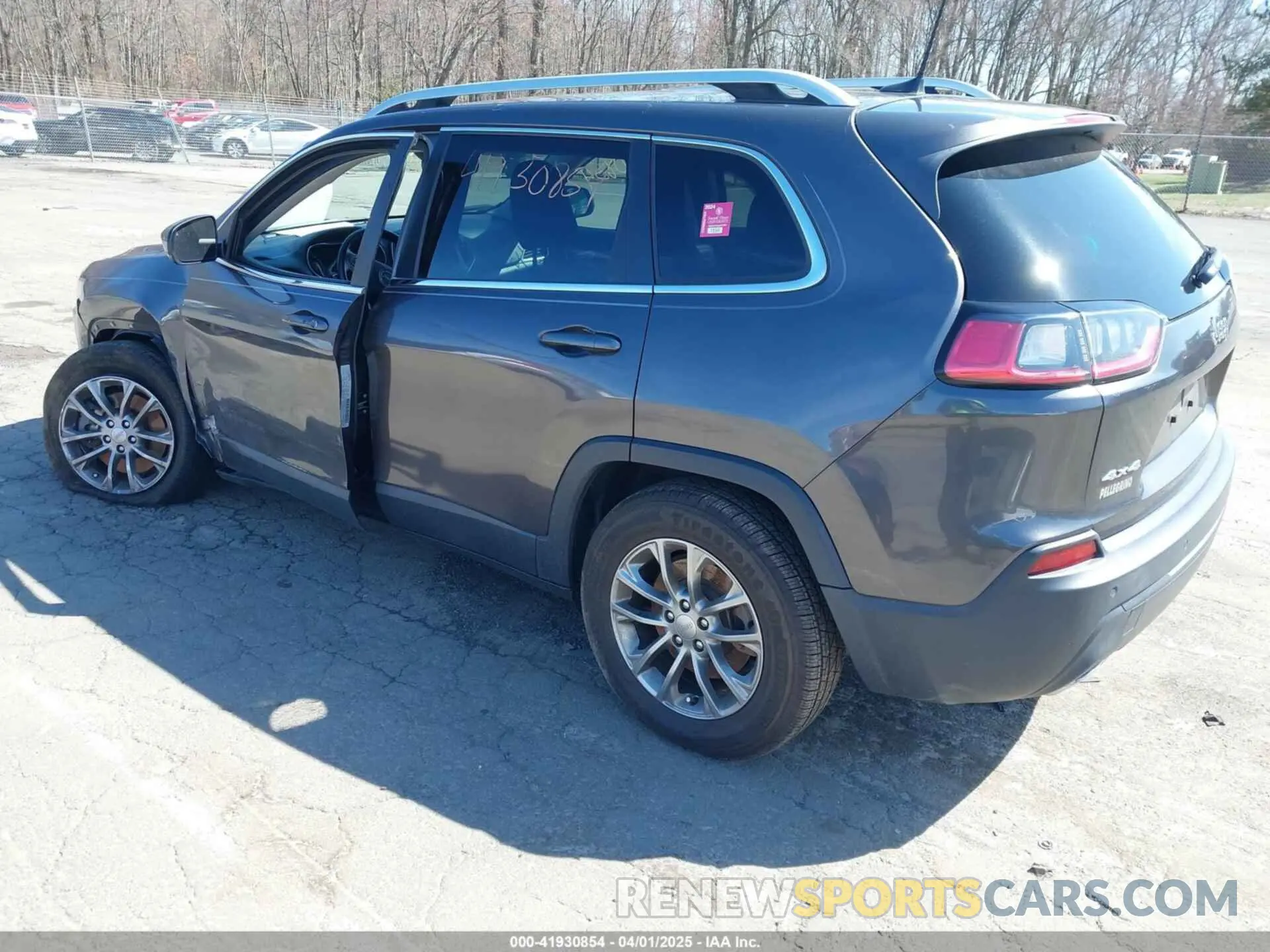 3 fotografías del automóvil dañado 1C4PJMLX5KD456471 JEEP CHEROKEE 2019