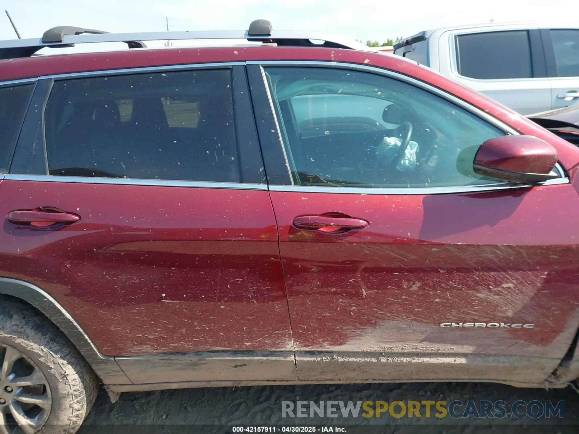 13 fotografías del automóvil dañado 1C4PJMLX7KD252805 JEEP CHEROKEE 2019