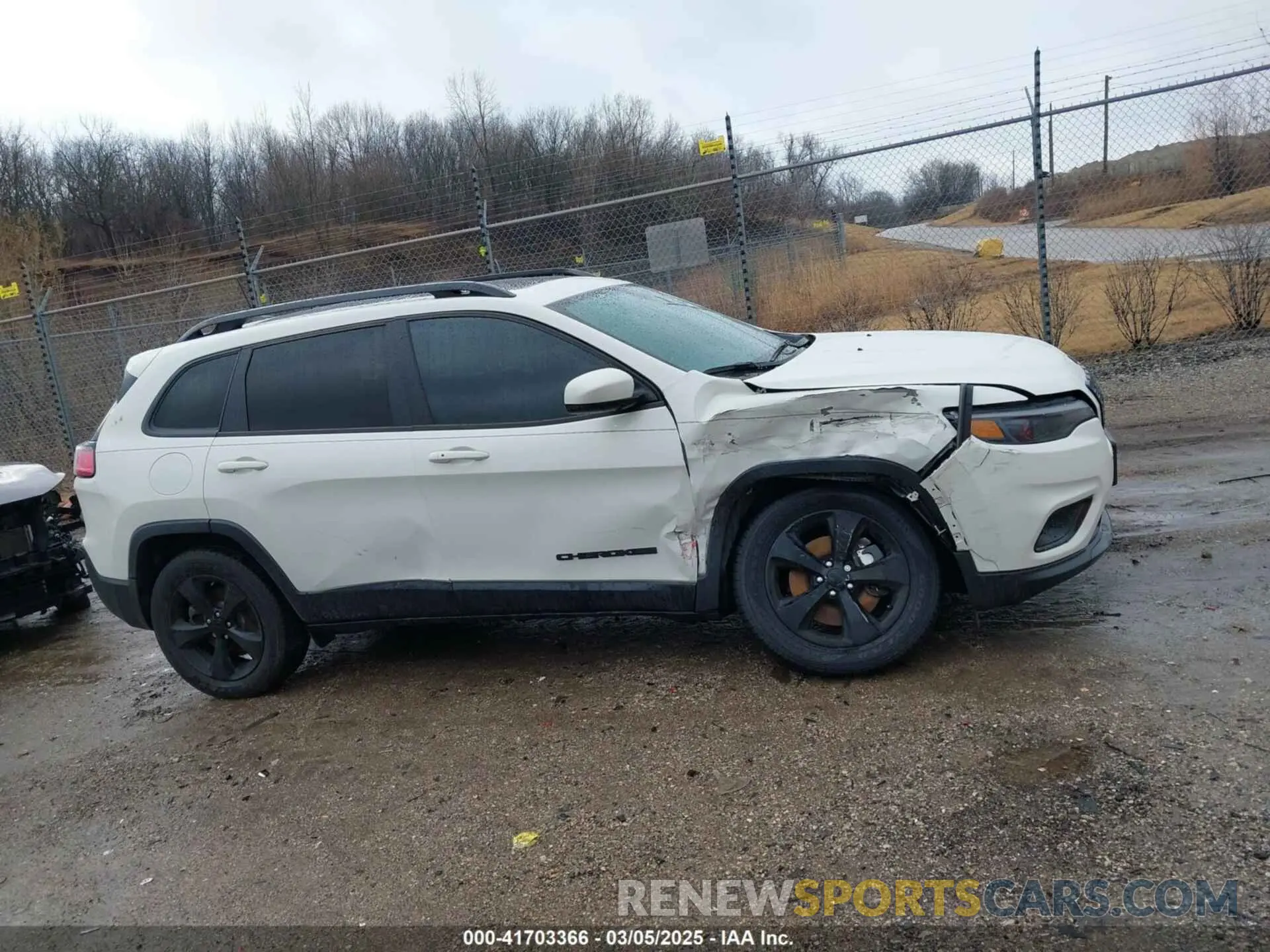 13 fotografías del automóvil dañado 1C4PJMLX9KD476903 JEEP CHEROKEE 2019