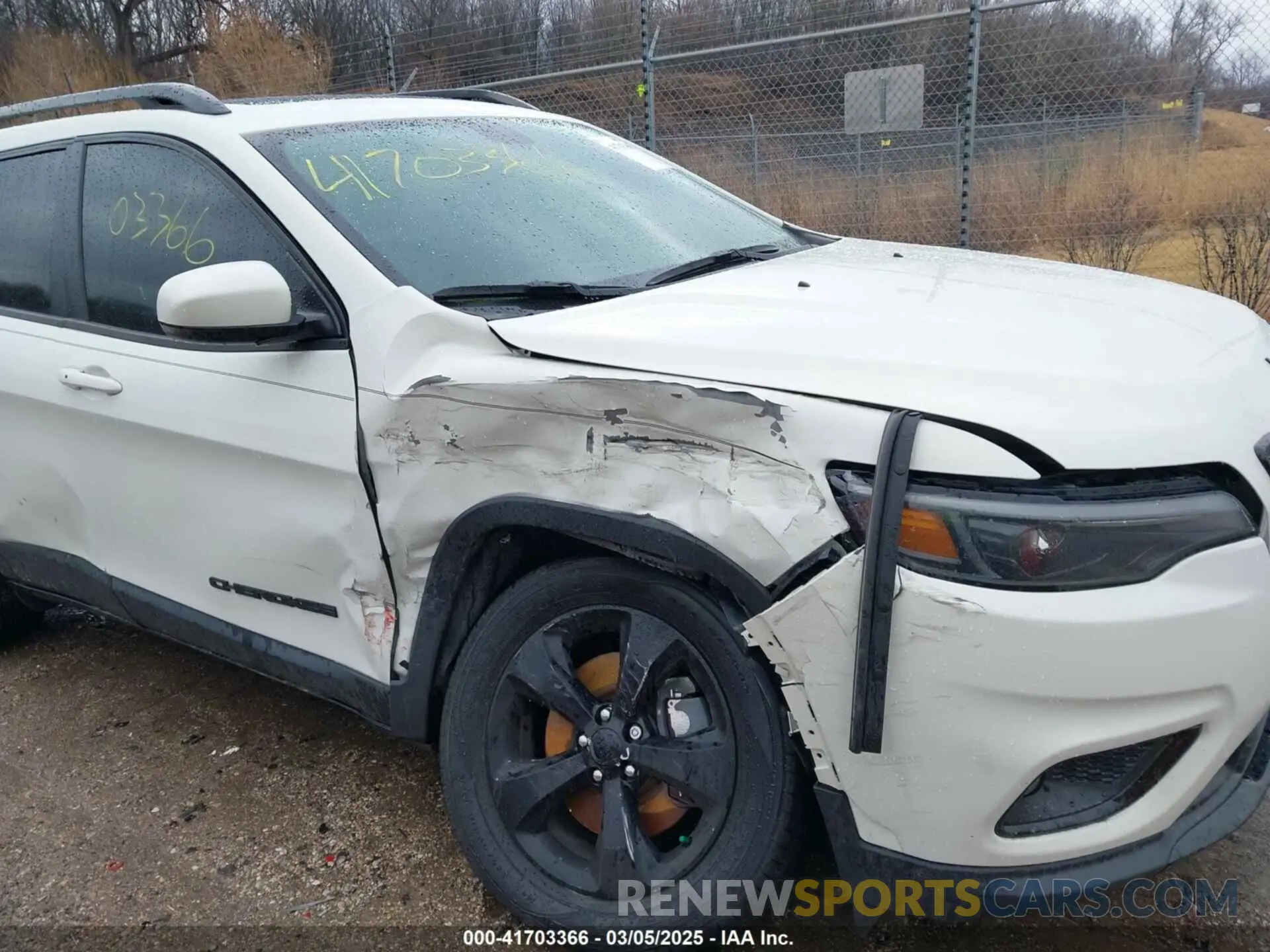 6 fotografías del automóvil dañado 1C4PJMLX9KD476903 JEEP CHEROKEE 2019
