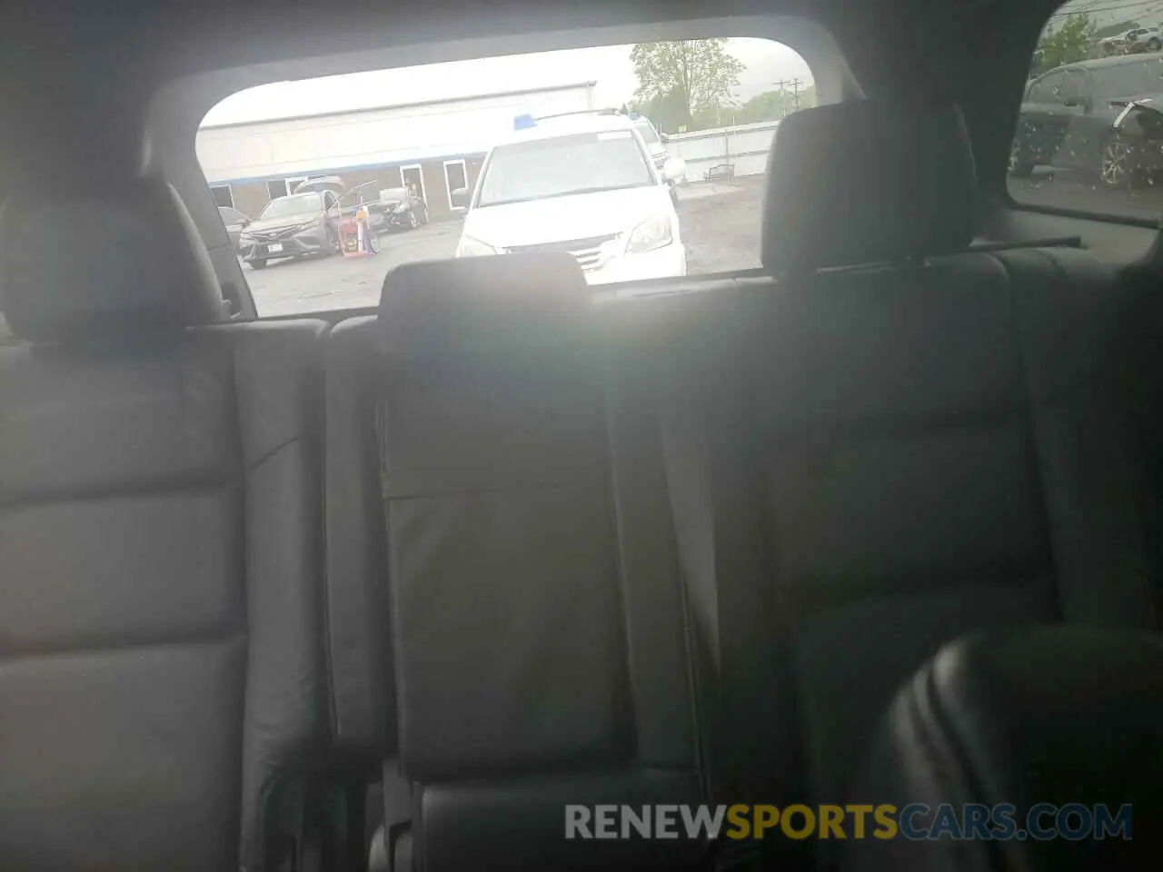 10 fotografías del automóvil dañado 1C4RJFBG7KC619200 JEEP CHEROKEE 2019
