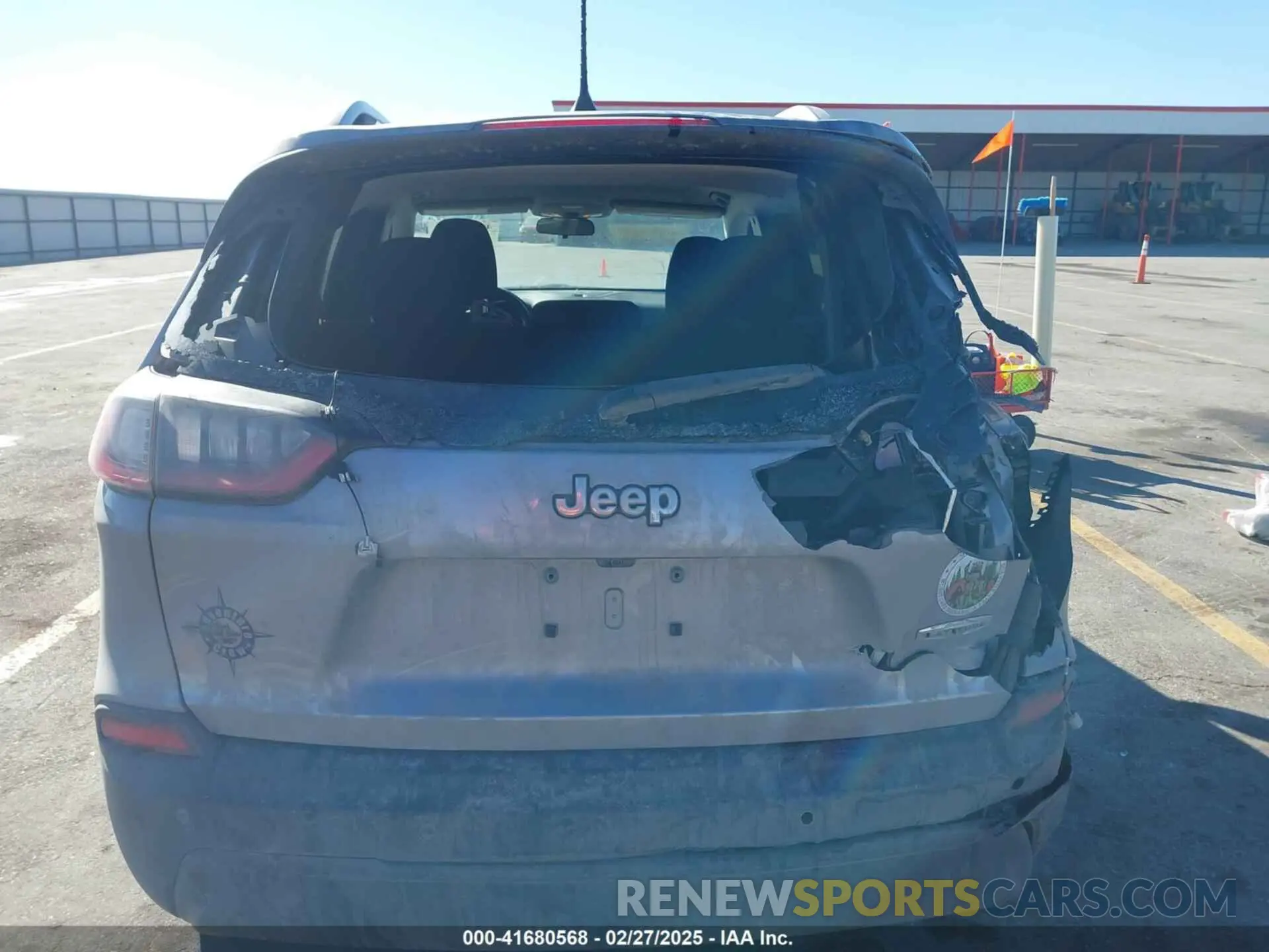 16 fotografías del automóvil dañado 1C4PJLCB0LD536471 JEEP CHEROKEE 2020