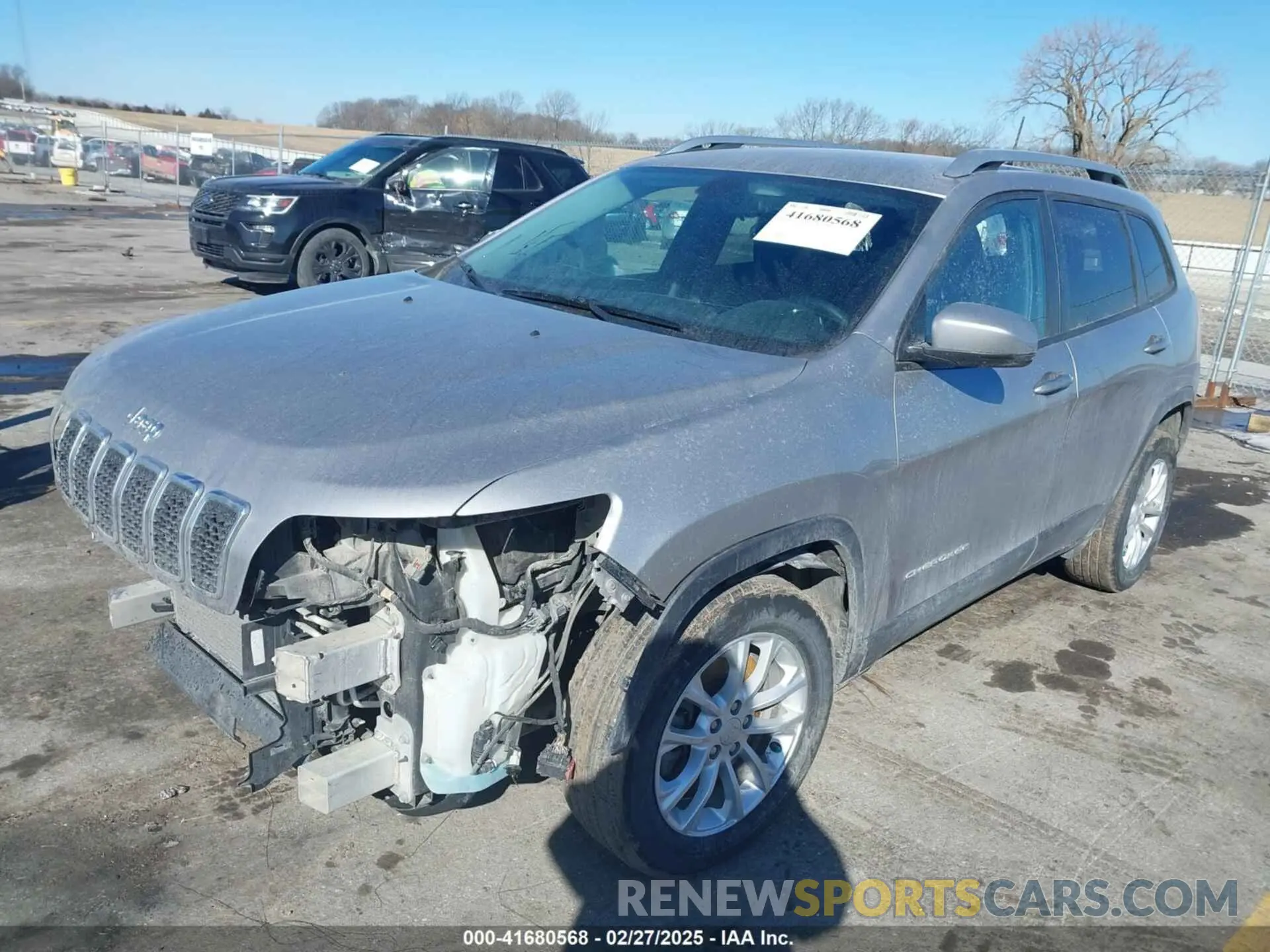 2 fotografías del automóvil dañado 1C4PJLCB0LD536471 JEEP CHEROKEE 2020