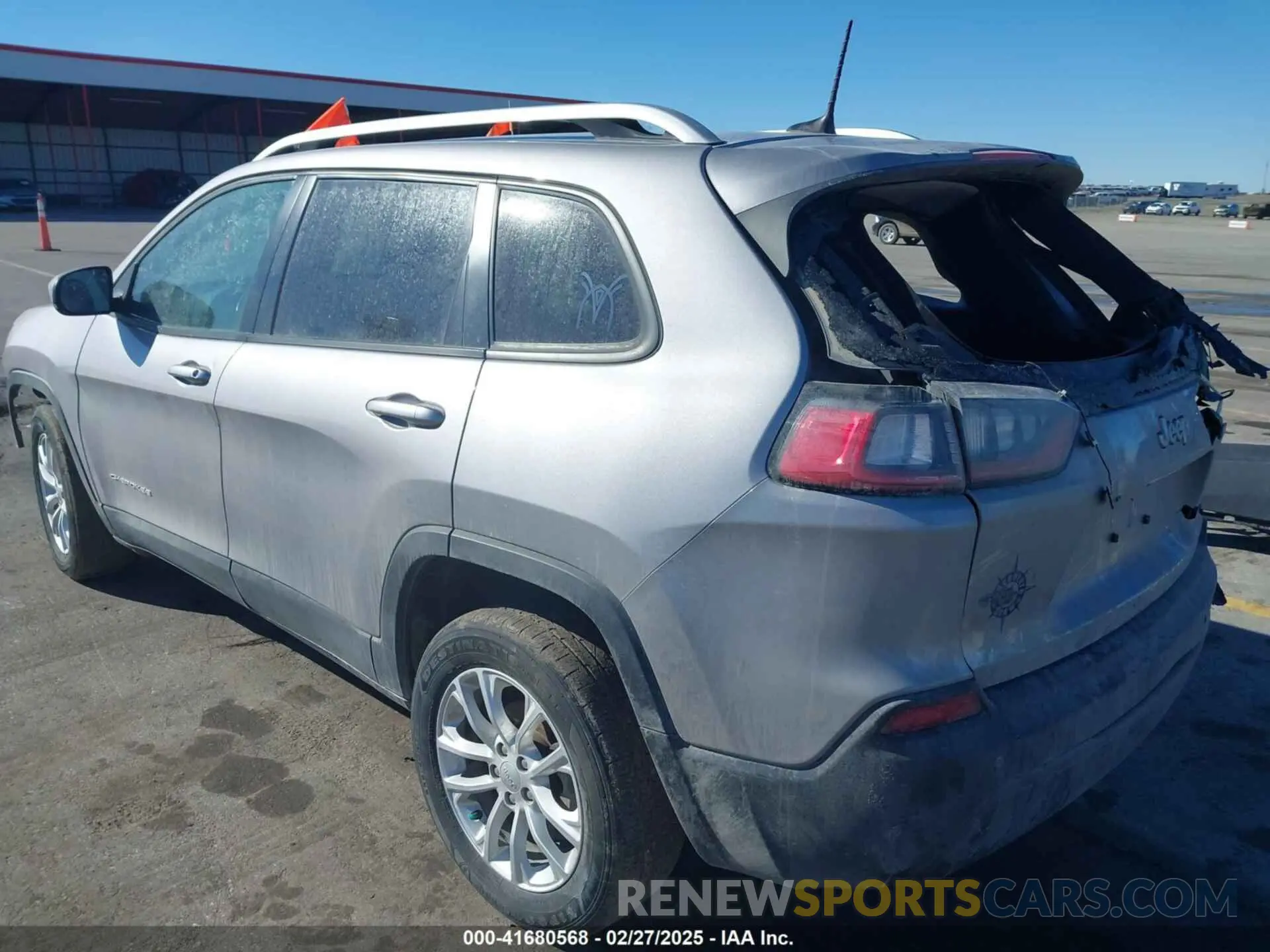 3 fotografías del automóvil dañado 1C4PJLCB0LD536471 JEEP CHEROKEE 2020