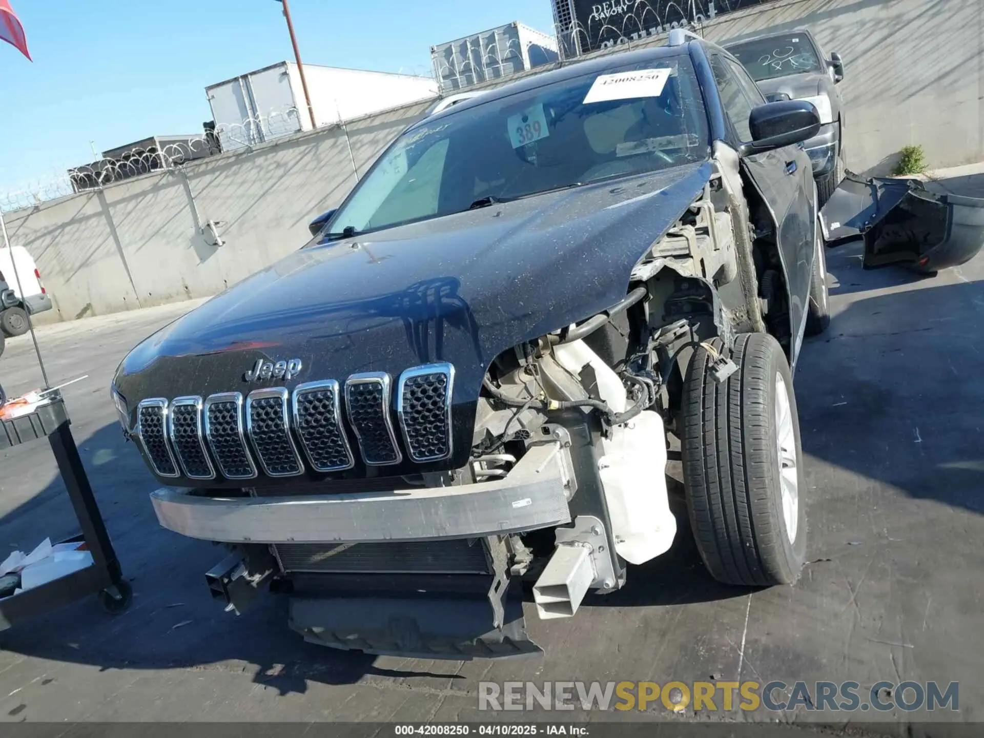 13 fotografías del automóvil dañado 1C4PJLCB0LD542349 JEEP CHEROKEE 2020