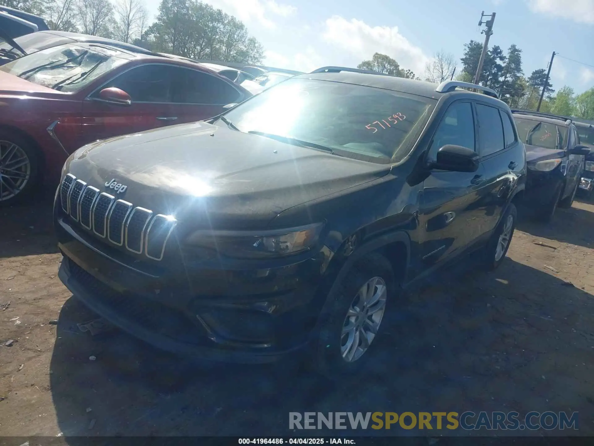 2 fotografías del automóvil dañado 1C4PJLCB2LD571593 JEEP CHEROKEE 2020
