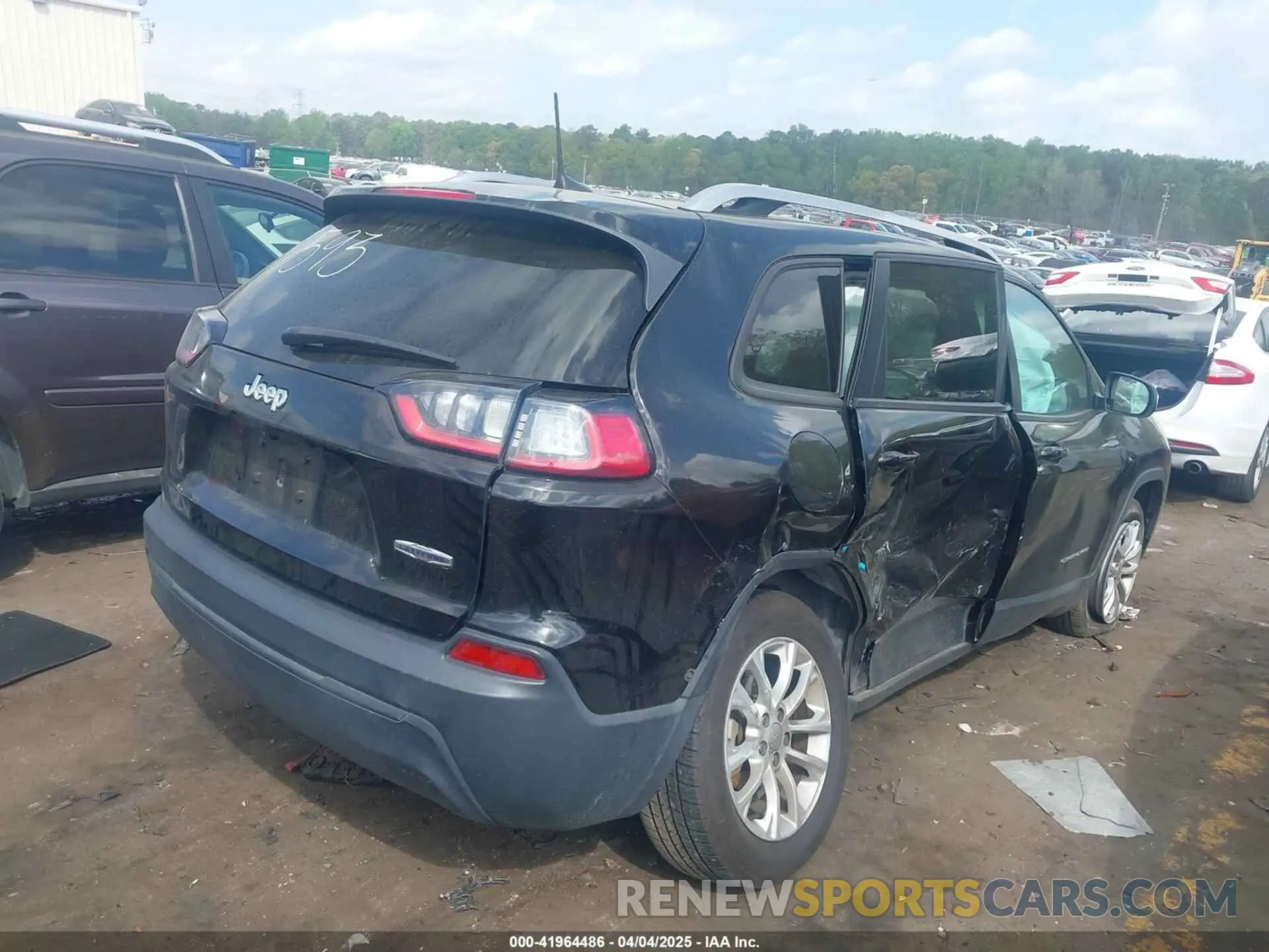 4 fotografías del automóvil dañado 1C4PJLCB2LD571593 JEEP CHEROKEE 2020