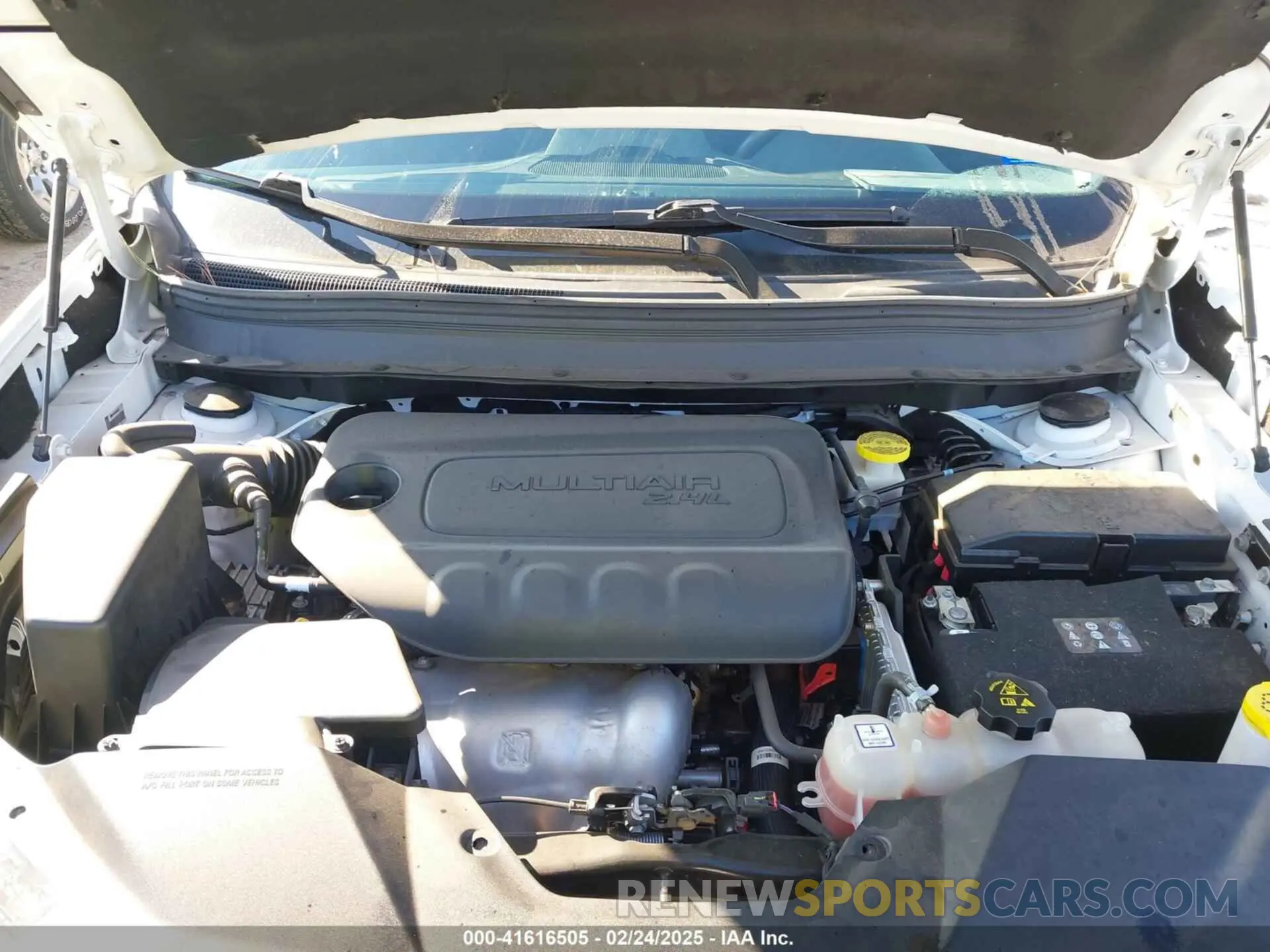 10 fotografías del automóvil dañado 1C4PJLCB2LD629458 JEEP CHEROKEE 2020