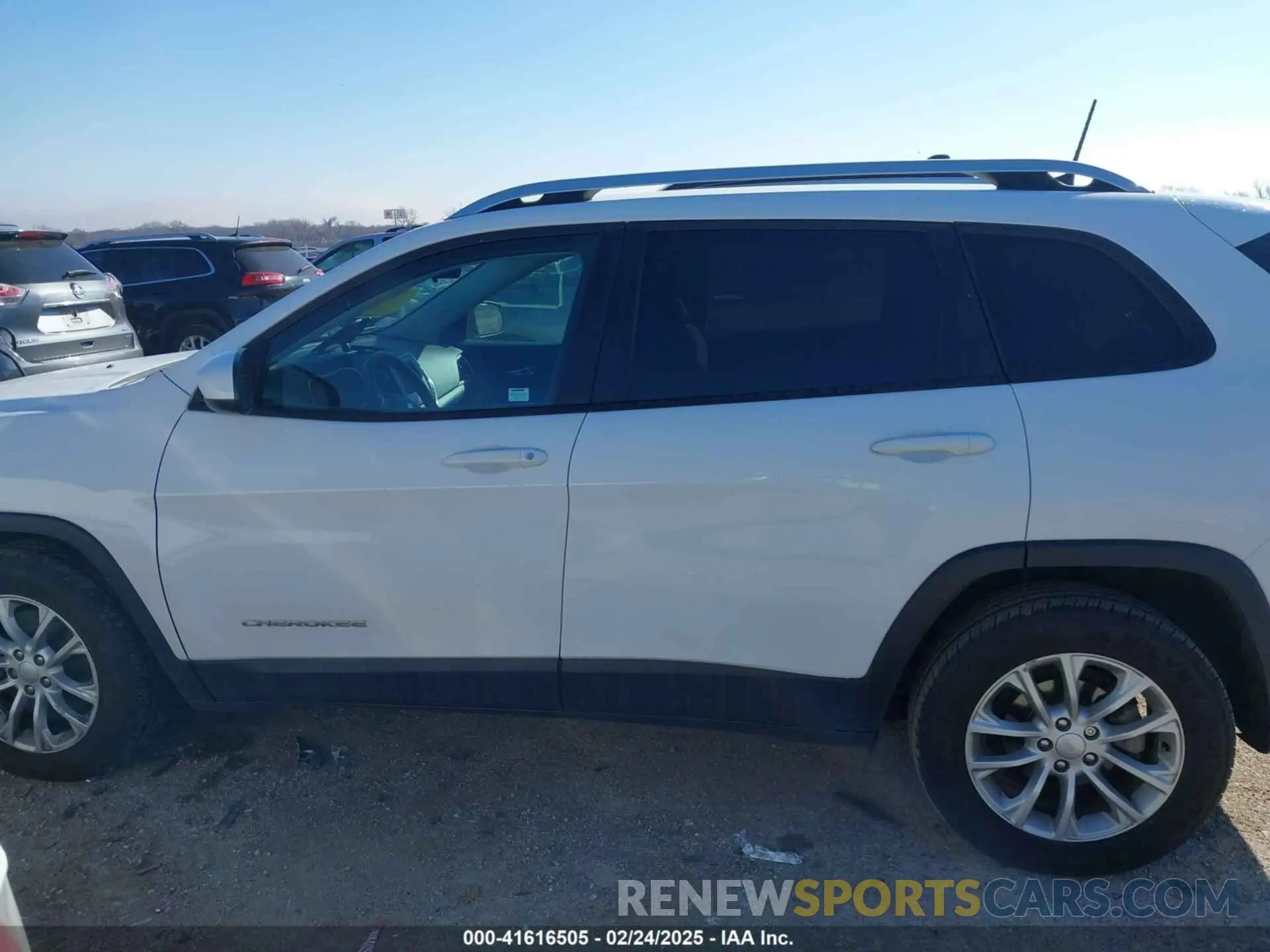 14 fotografías del automóvil dañado 1C4PJLCB2LD629458 JEEP CHEROKEE 2020