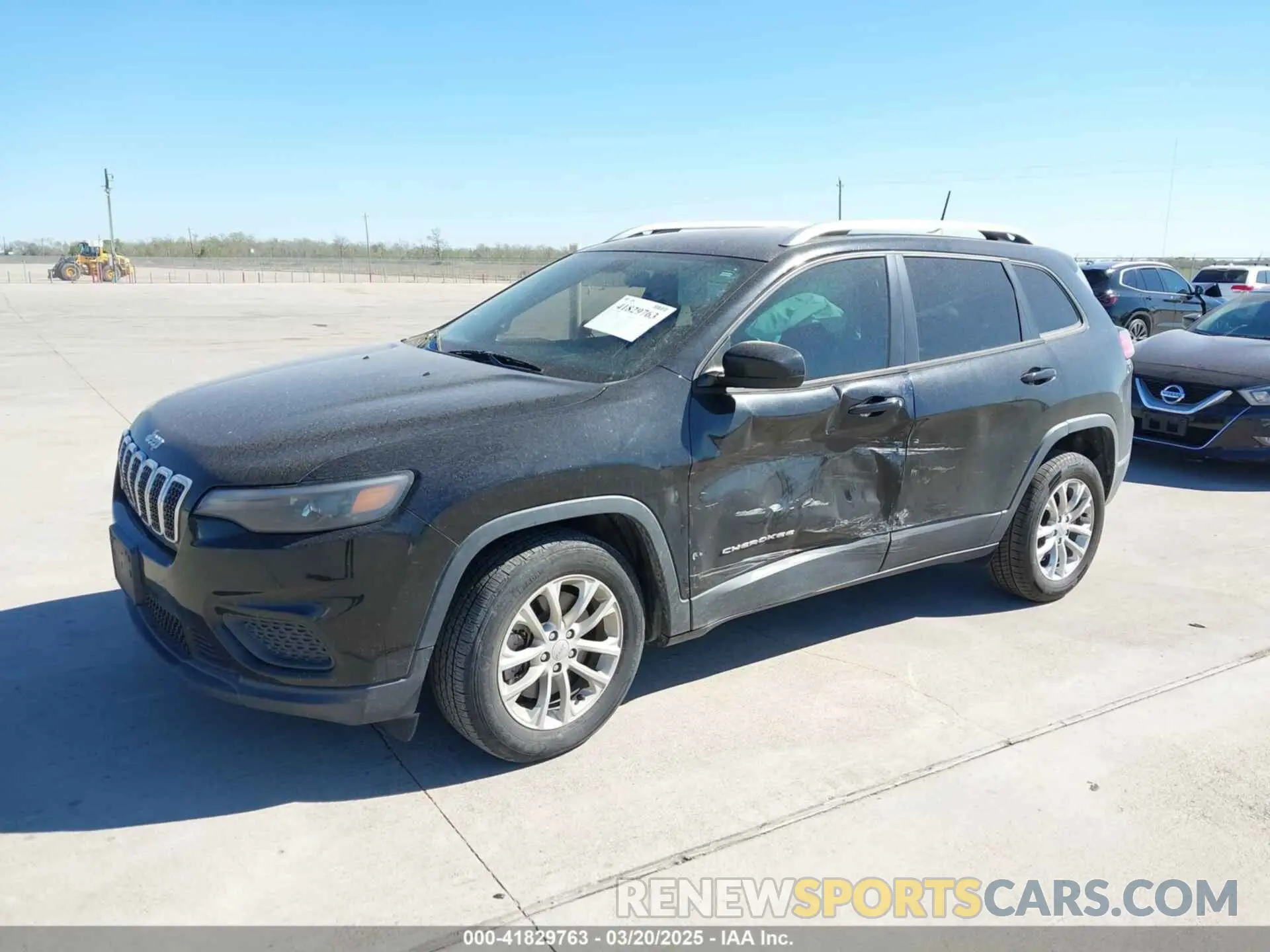 2 fotografías del automóvil dañado 1C4PJLCB3LD536190 JEEP CHEROKEE 2020