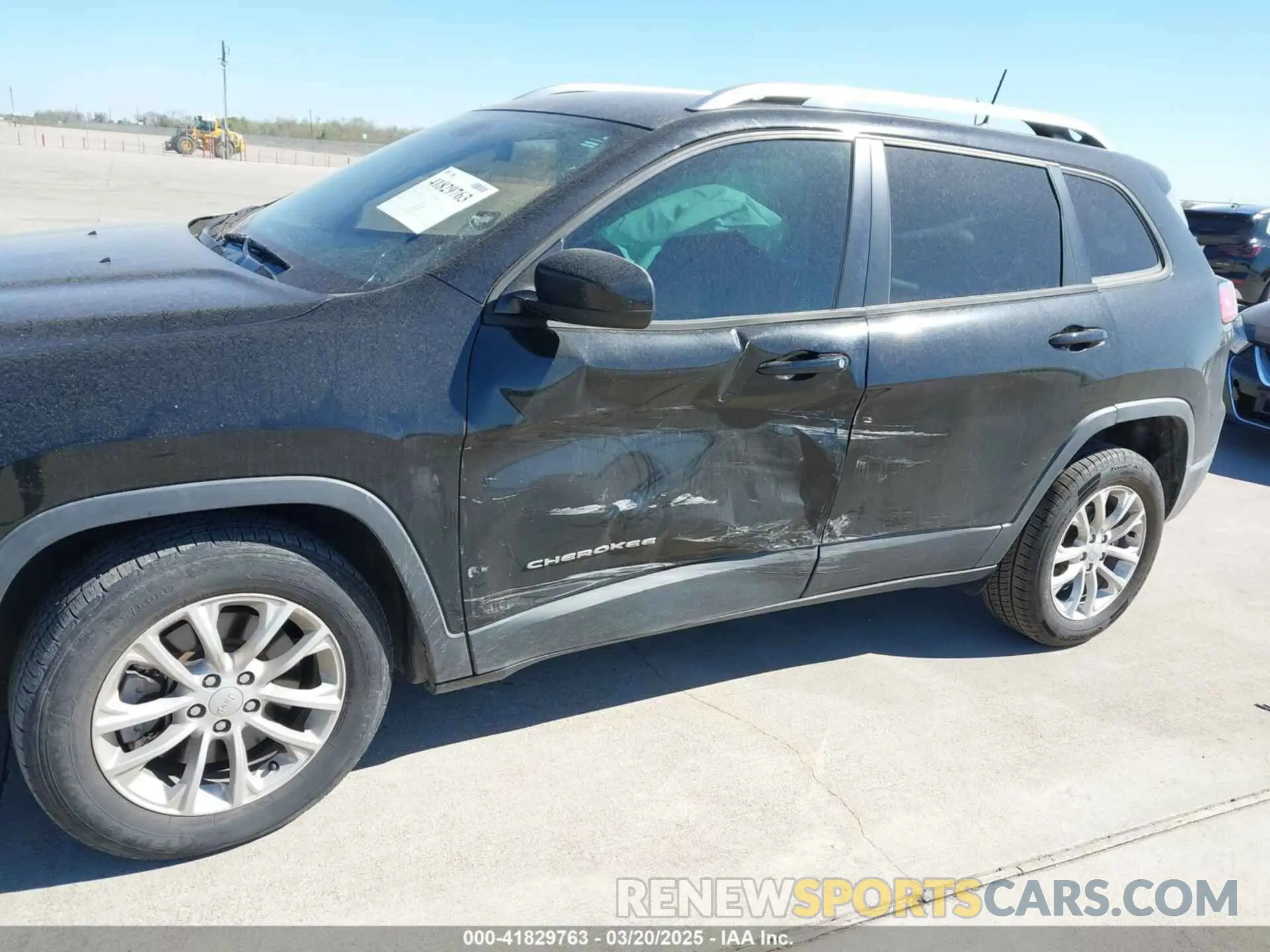 6 fotografías del automóvil dañado 1C4PJLCB3LD536190 JEEP CHEROKEE 2020