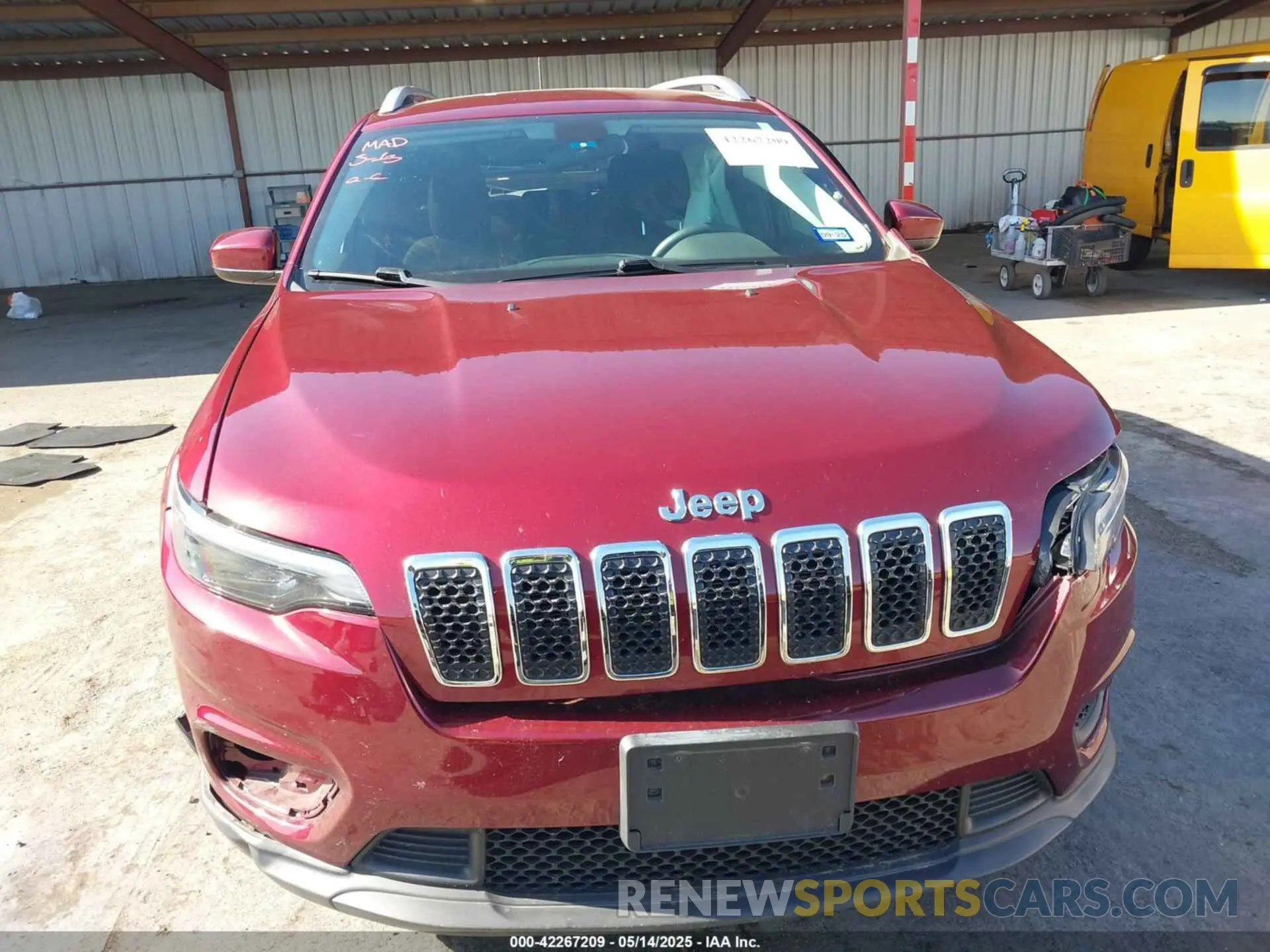 12 fotografías del automóvil dañado 1C4PJLCB4LD648903 JEEP CHEROKEE 2020