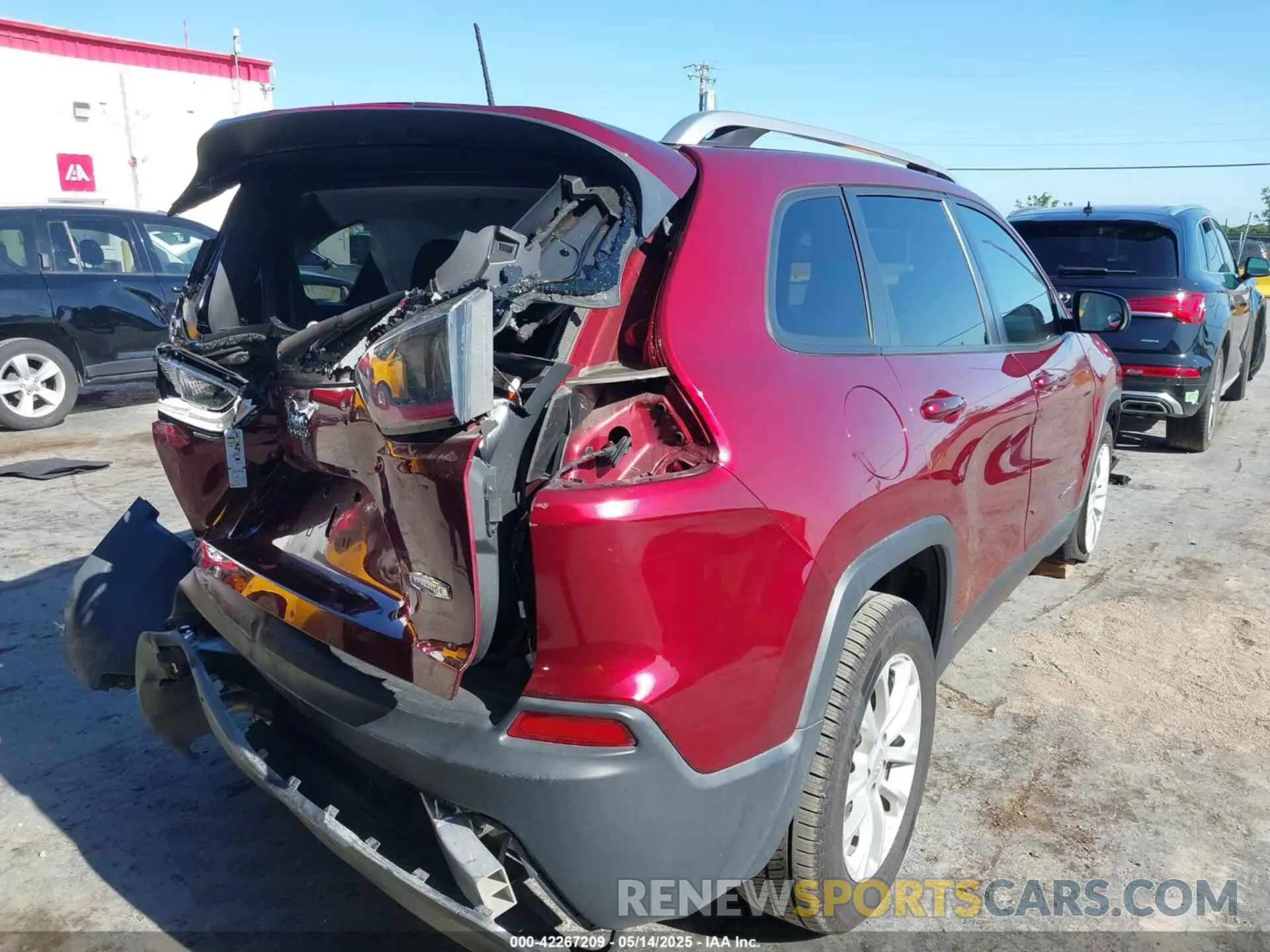 4 fotografías del automóvil dañado 1C4PJLCB4LD648903 JEEP CHEROKEE 2020