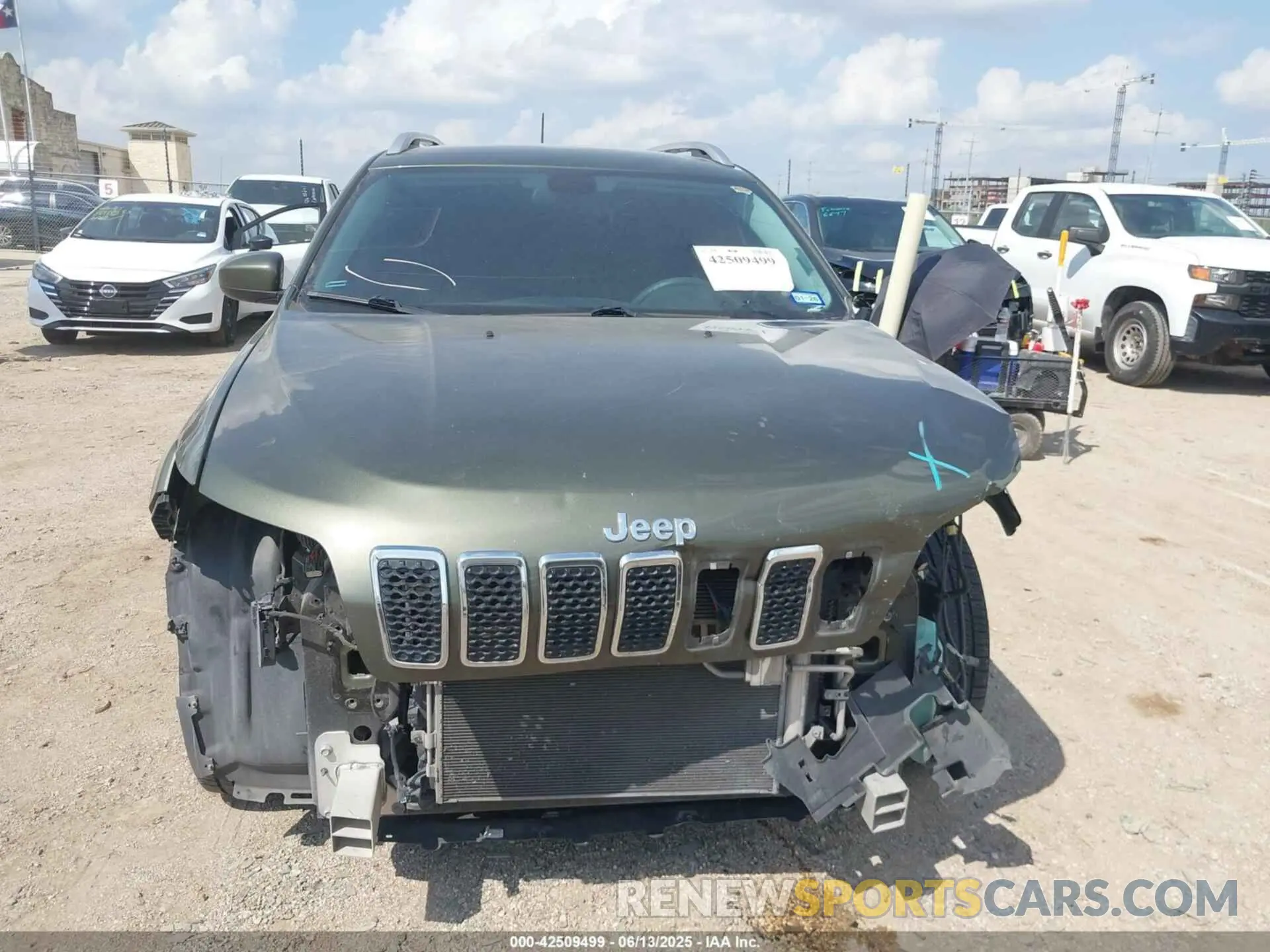 13 fotografías del automóvil dañado 1C4PJLCB5LD581311 JEEP CHEROKEE 2020